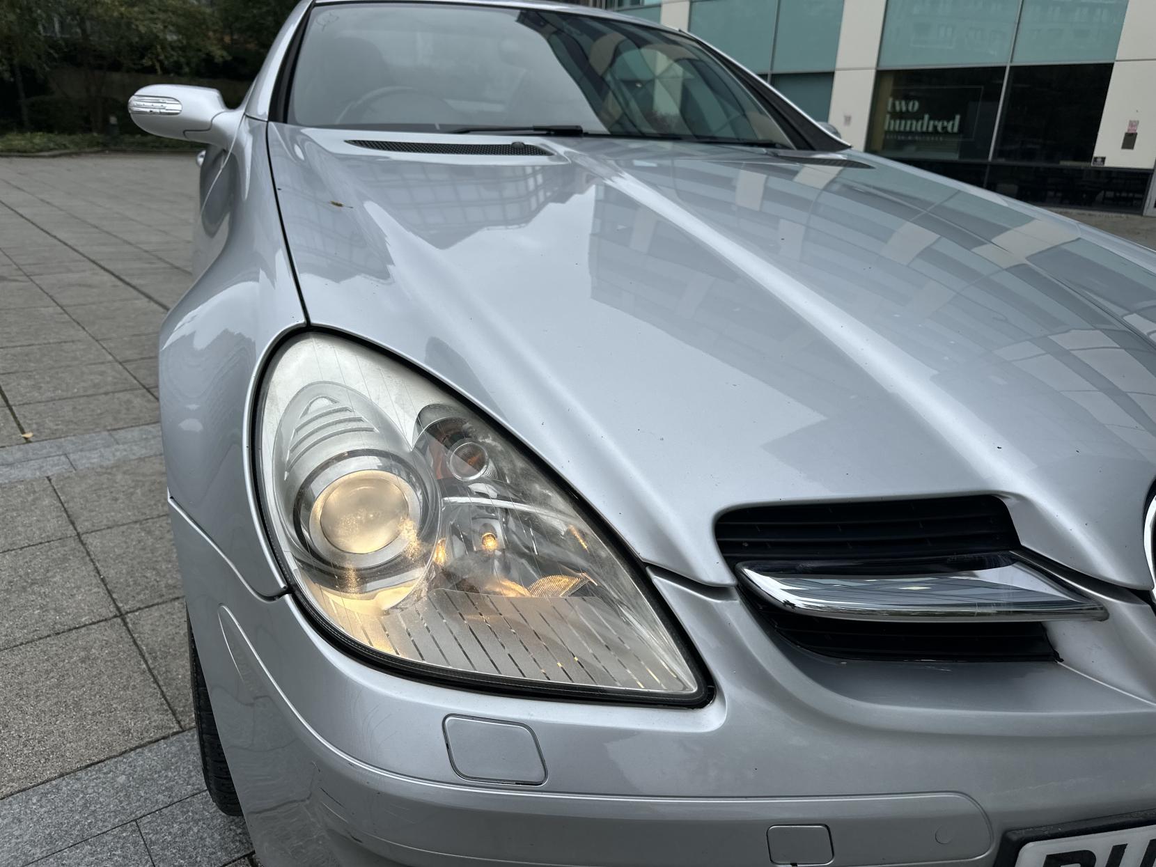 Mercedes-Benz SLK 1.8 SLK200 Kompressor Convertible 2dr Petrol Automatic (211 g/km, 163 bhp)