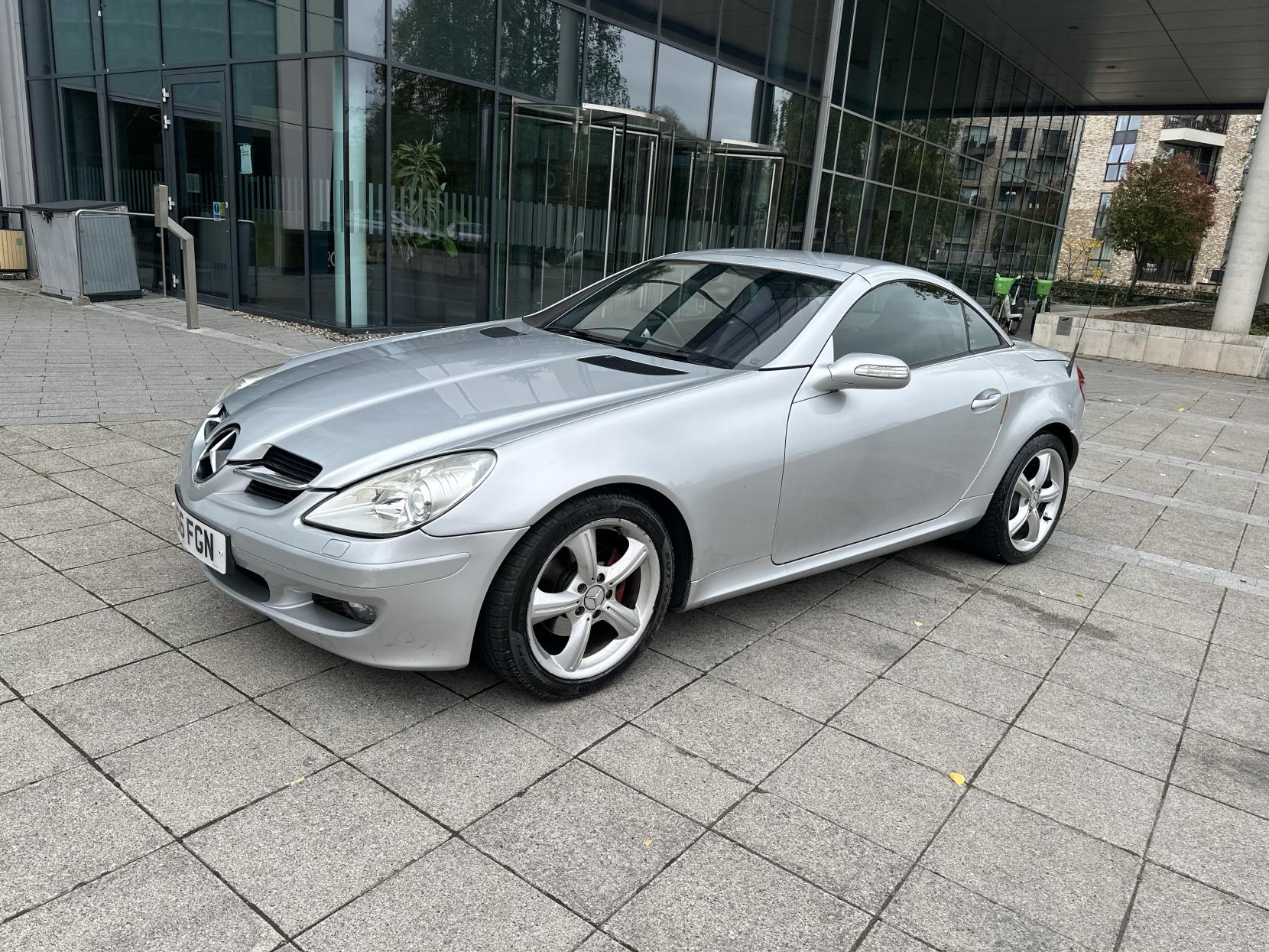 Mercedes-Benz SLK 1.8 SLK200 Kompressor Convertible 2dr Petrol Automatic (211 g/km, 163 bhp)