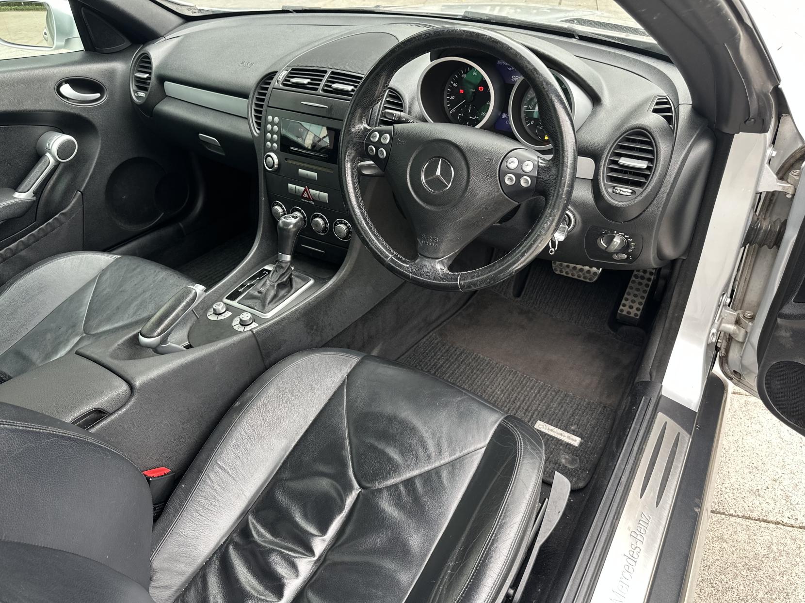 Mercedes-Benz SLK 1.8 SLK200 Kompressor Convertible 2dr Petrol Automatic (211 g/km, 163 bhp)