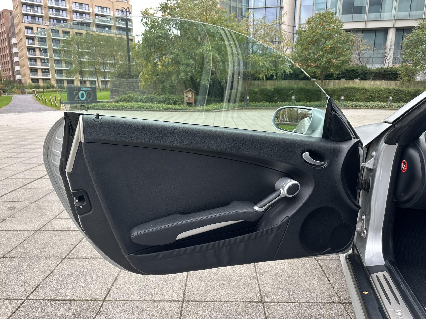 Mercedes-Benz SLK 1.8 SLK200 Kompressor Convertible 2dr Petrol Automatic (211 g/km, 163 bhp)