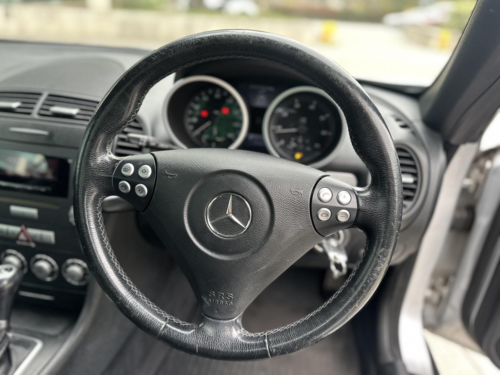 Mercedes-Benz SLK 1.8 SLK200 Kompressor Convertible 2dr Petrol Automatic (211 g/km, 163 bhp)