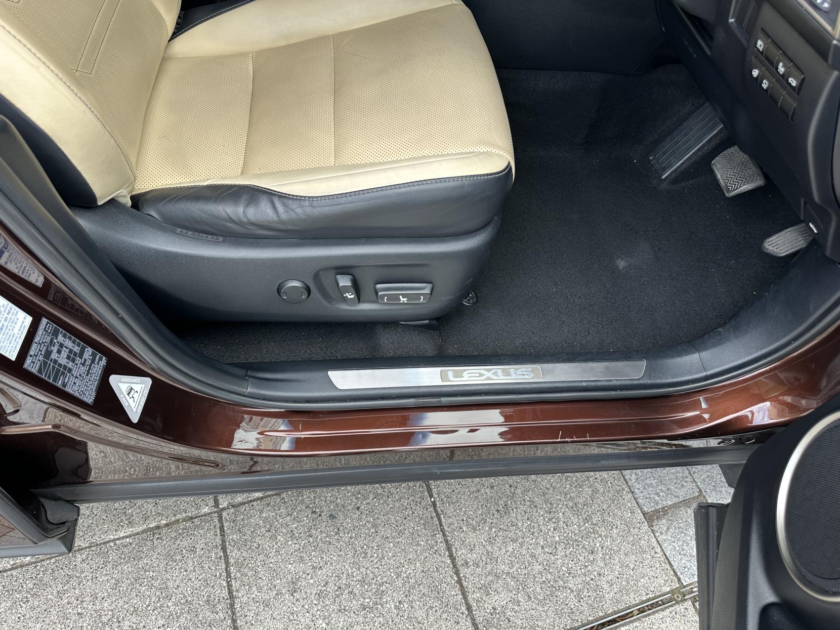 Lexus NX 2.5 300h Premier SUV 5dr Petrol Hybrid E-CVT 4WD Euro 6 (s/s) (197 ps)