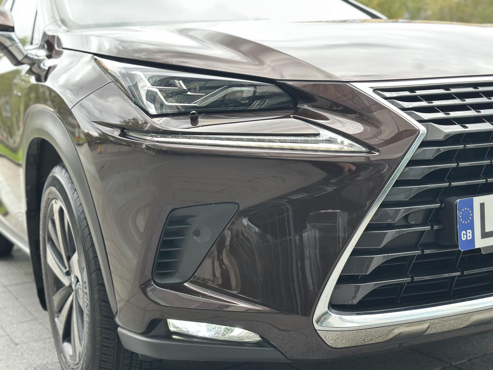 Lexus NX 2.5 300h Premier SUV 5dr Petrol Hybrid E-CVT 4WD Euro 6 (s/s) (197 ps)