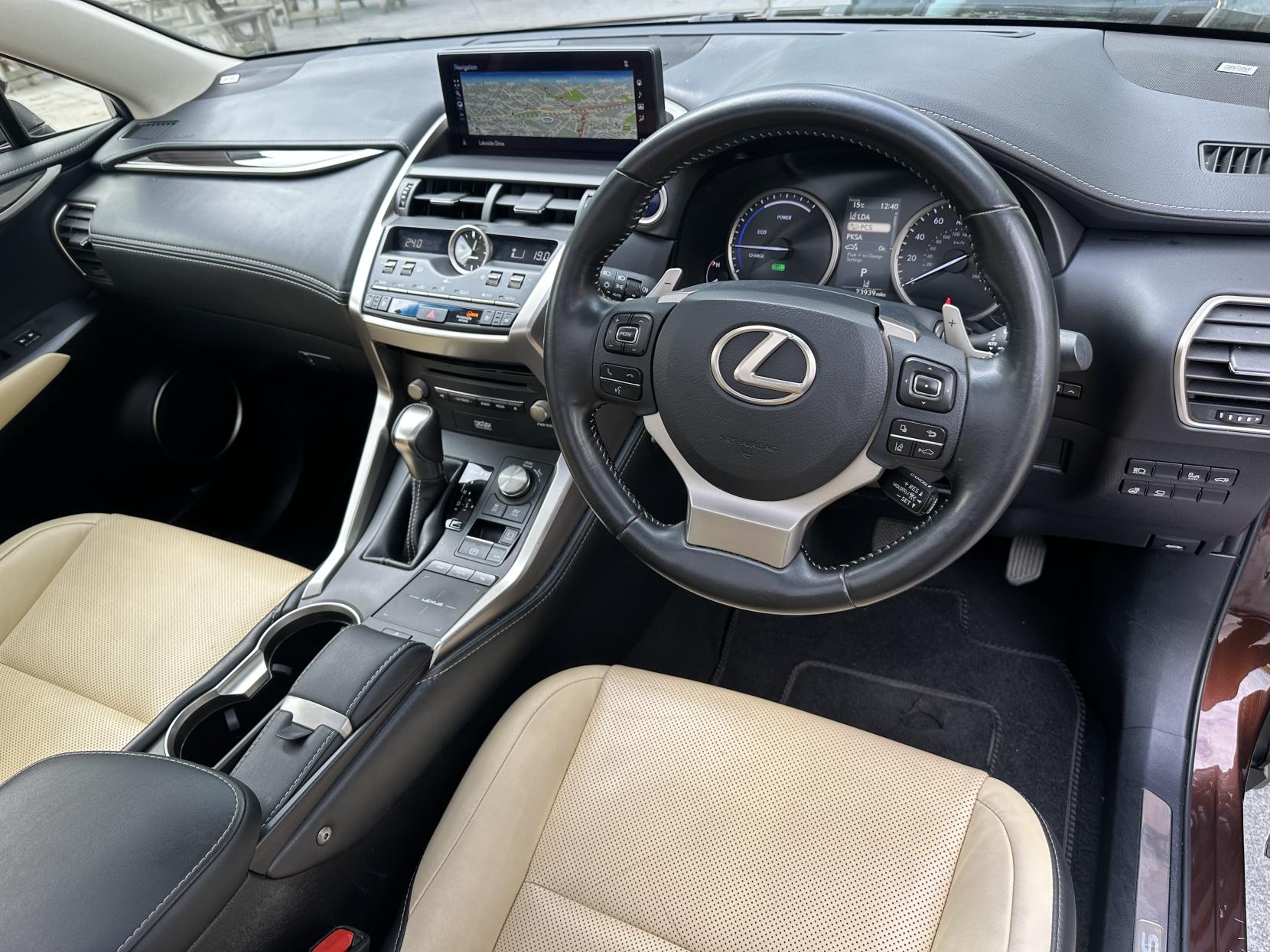 Lexus NX 2.5 300h Premier SUV 5dr Petrol Hybrid E-CVT 4WD Euro 6 (s/s) (197 ps)