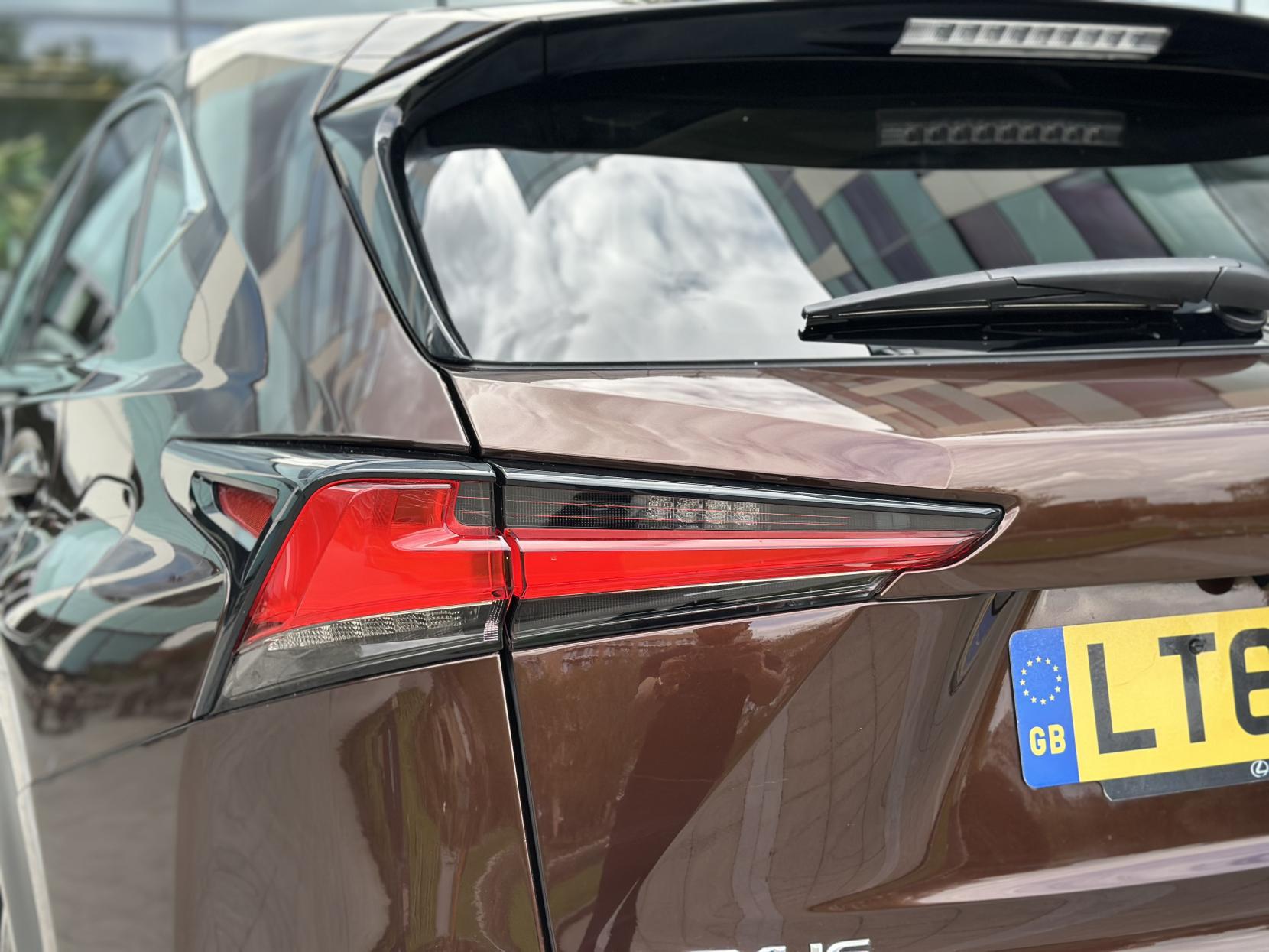 Lexus NX 2.5 300h Premier SUV 5dr Petrol Hybrid E-CVT 4WD Euro 6 (s/s) (197 ps)