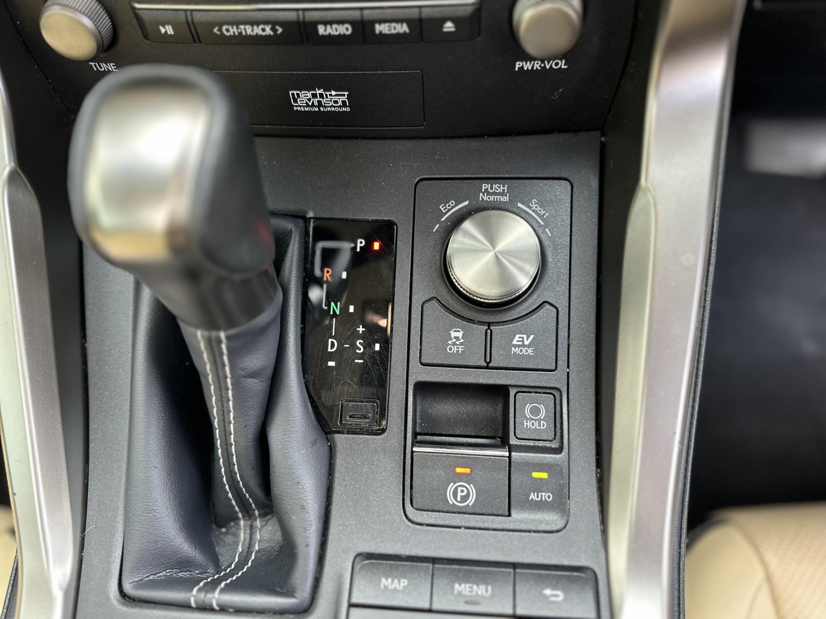 Lexus NX 2.5 300h Premier SUV 5dr Petrol Hybrid E-CVT 4WD Euro 6 (s/s) (197 ps)