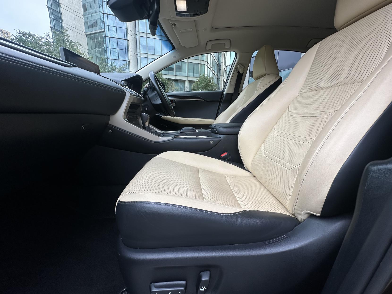 Lexus NX 2.5 300h Premier SUV 5dr Petrol Hybrid E-CVT 4WD Euro 6 (s/s) (197 ps)