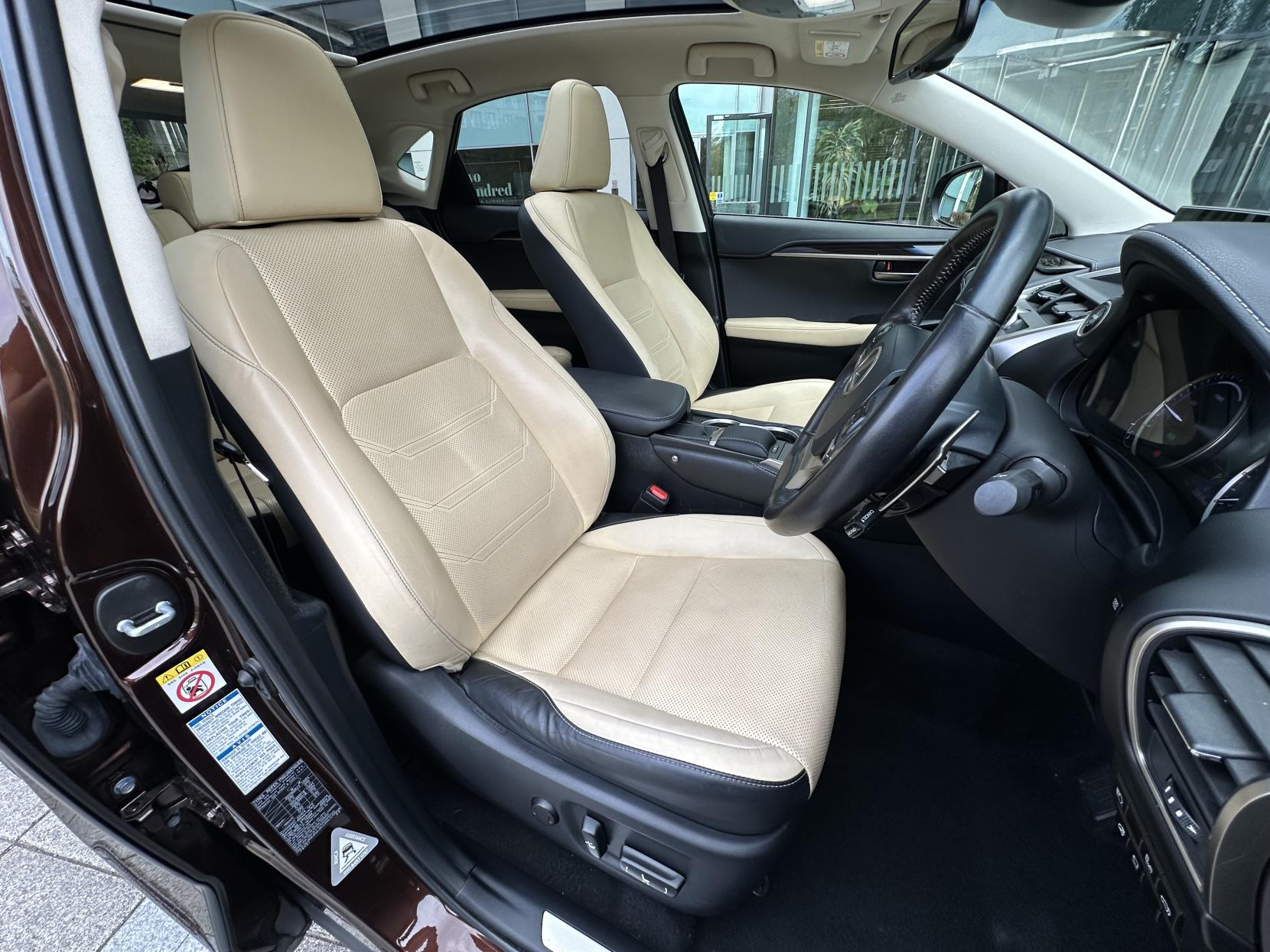 Lexus NX 2.5 300h Premier SUV 5dr Petrol Hybrid E-CVT 4WD Euro 6 (s/s) (197 ps)
