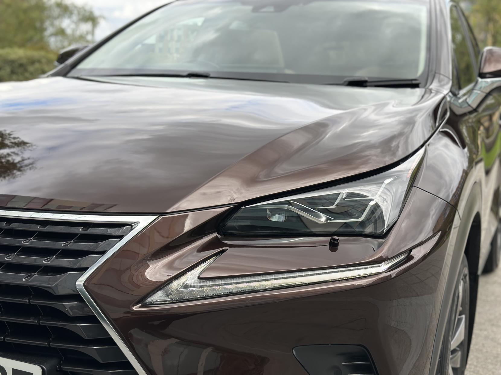 Lexus NX 2.5 300h Premier SUV 5dr Petrol Hybrid E-CVT 4WD Euro 6 (s/s) (197 ps)