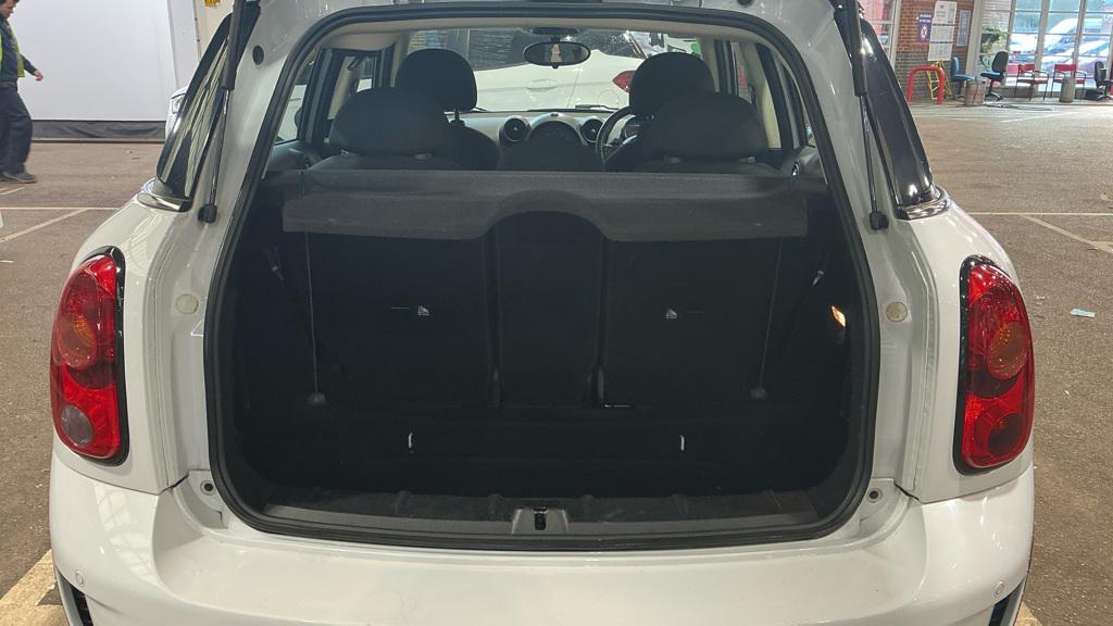 MINI Countryman 1.6 Cooper S SUV 5dr Petrol Auto ALL4 Euro 5 (184 ps)