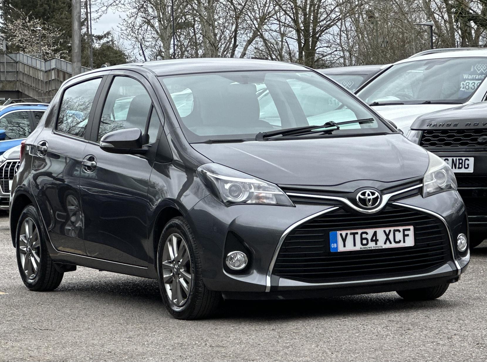 Toyota Yaris 1.33 Dual VVT-i Icon Hatchback 5dr Petrol Multidrive S Euro 5 (99 ps)