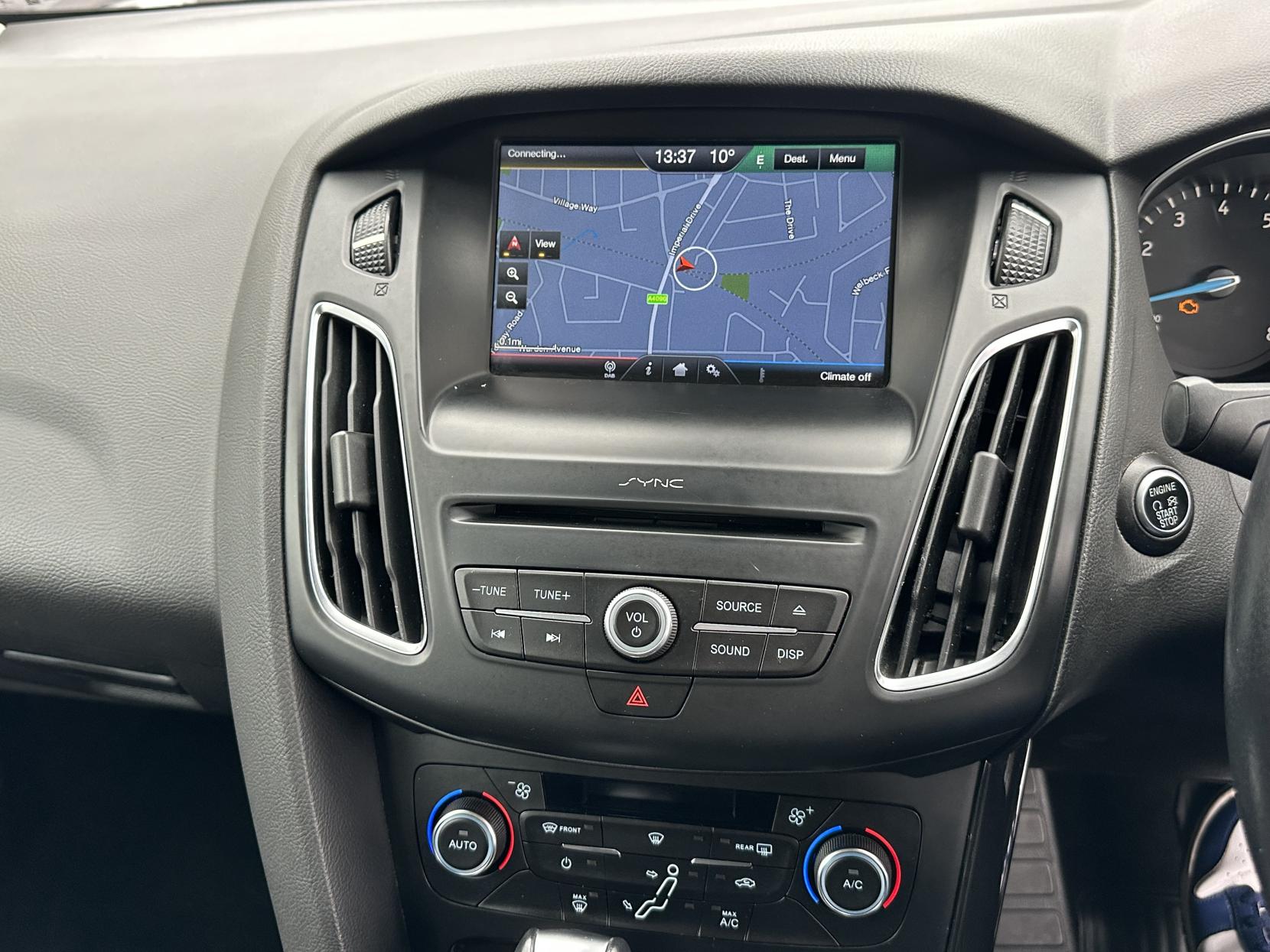 Ford Focus 1.6 Titanium Hatchback 5dr Petrol Powershift Euro 6 (125 ps)