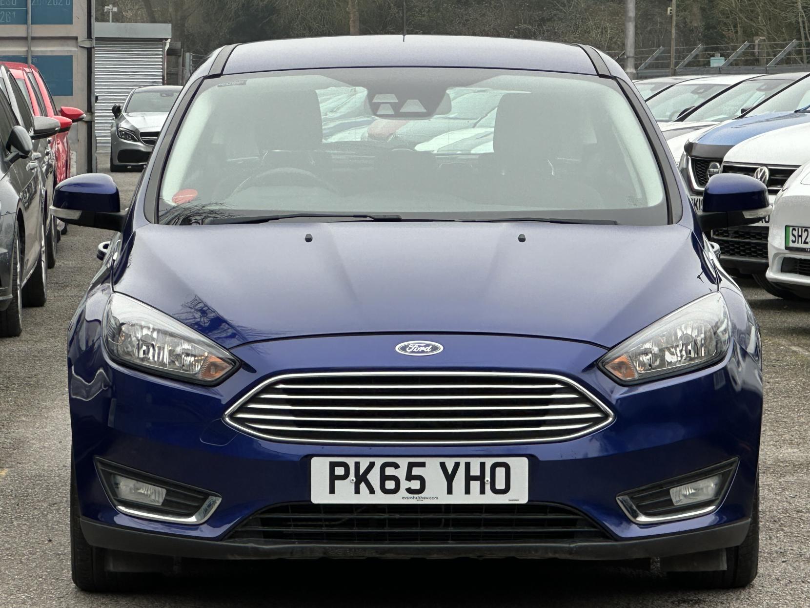 Ford Focus 1.6 Titanium Hatchback 5dr Petrol Powershift Euro 6 (125 ps)