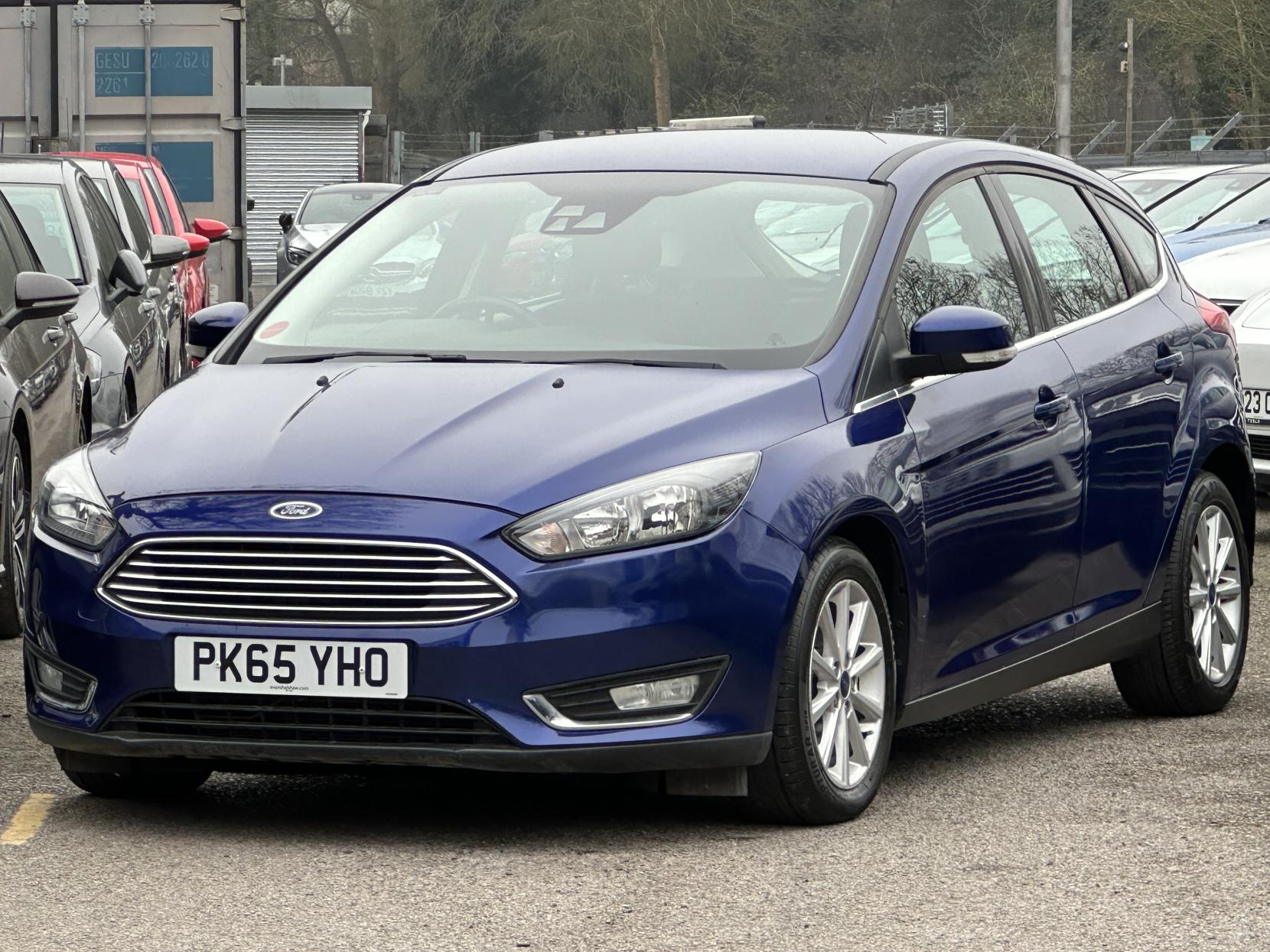 Ford Focus 1.6 Titanium Hatchback 5dr Petrol Powershift Euro 6 (125 ps)