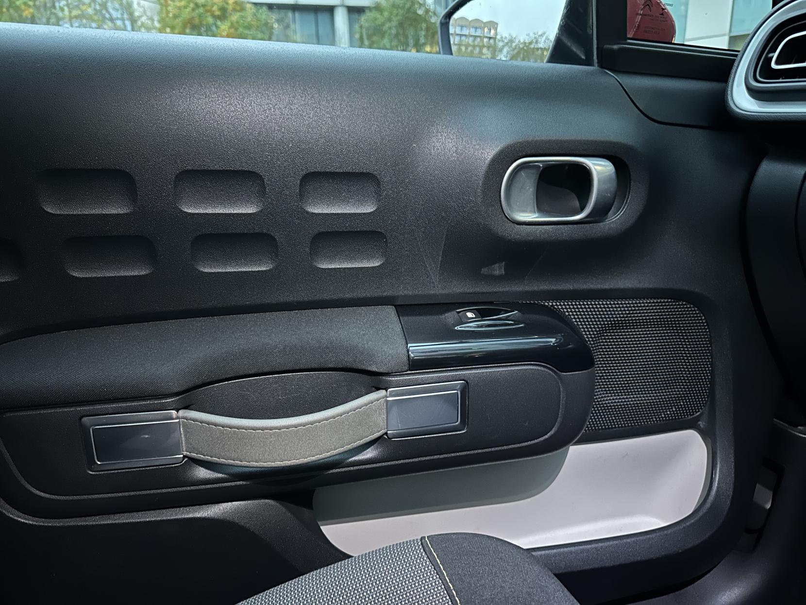 Citroen C3 1.2 PureTech Flair Hatchback 5dr Petrol Manual Euro 6 (82 ps)