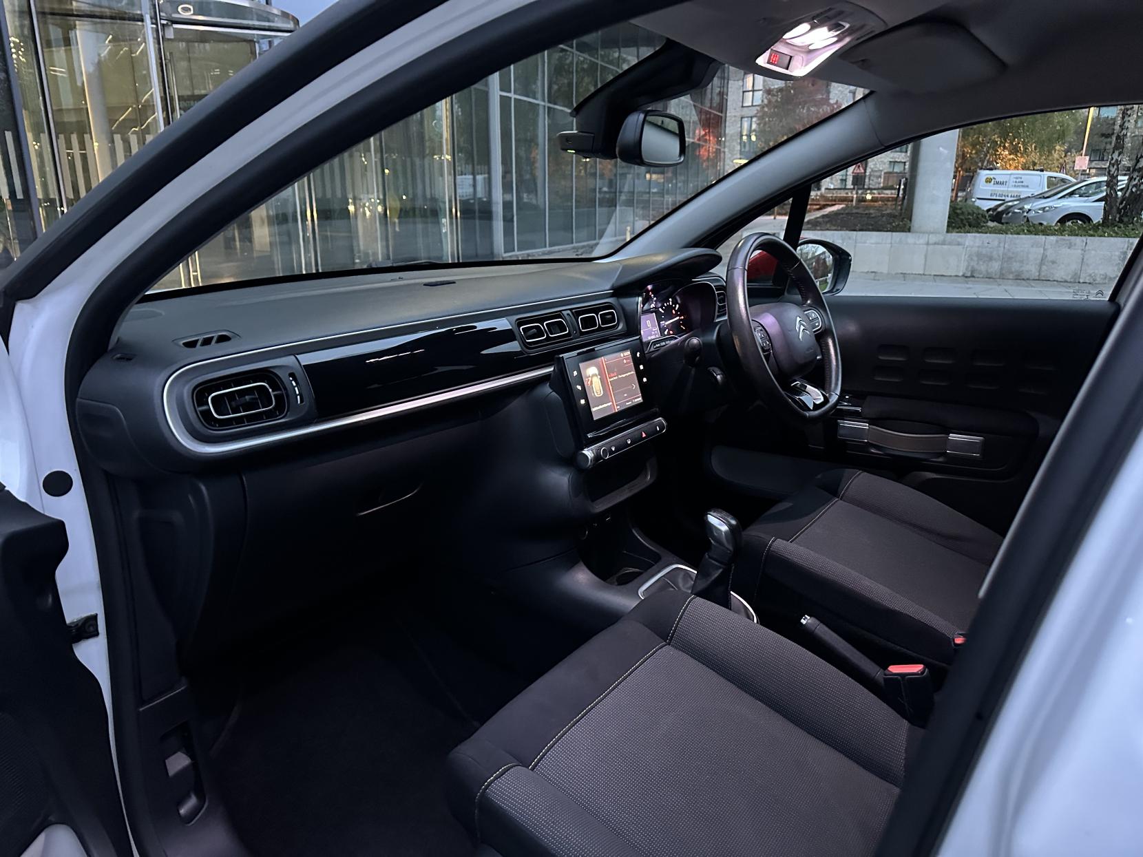 Citroen C3 1.2 PureTech Flair Hatchback 5dr Petrol Manual Euro 6 (82 ps)