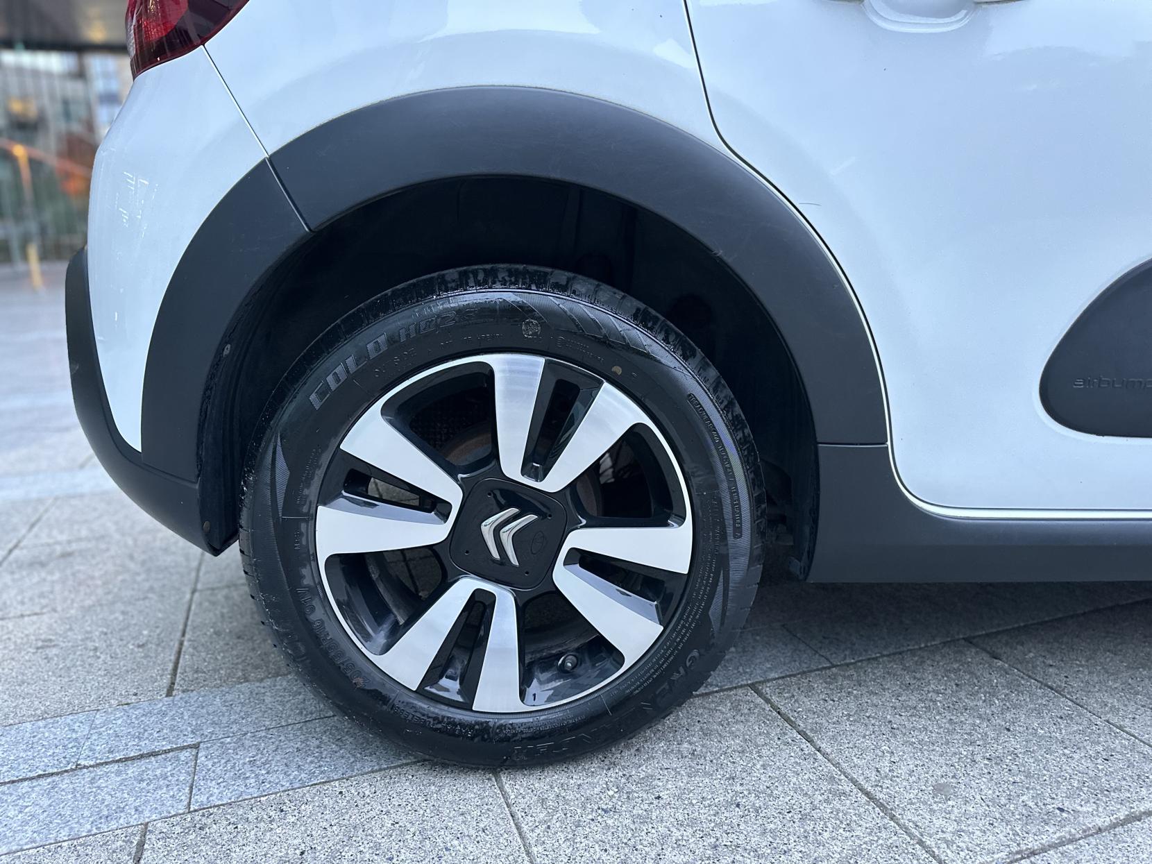 Citroen C3 1.2 PureTech Flair Hatchback 5dr Petrol Manual Euro 6 (82 ps)