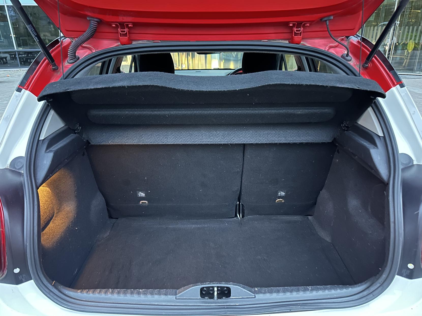 Citroen C3 1.2 PureTech Flair Hatchback 5dr Petrol Manual Euro 6 (82 ps)