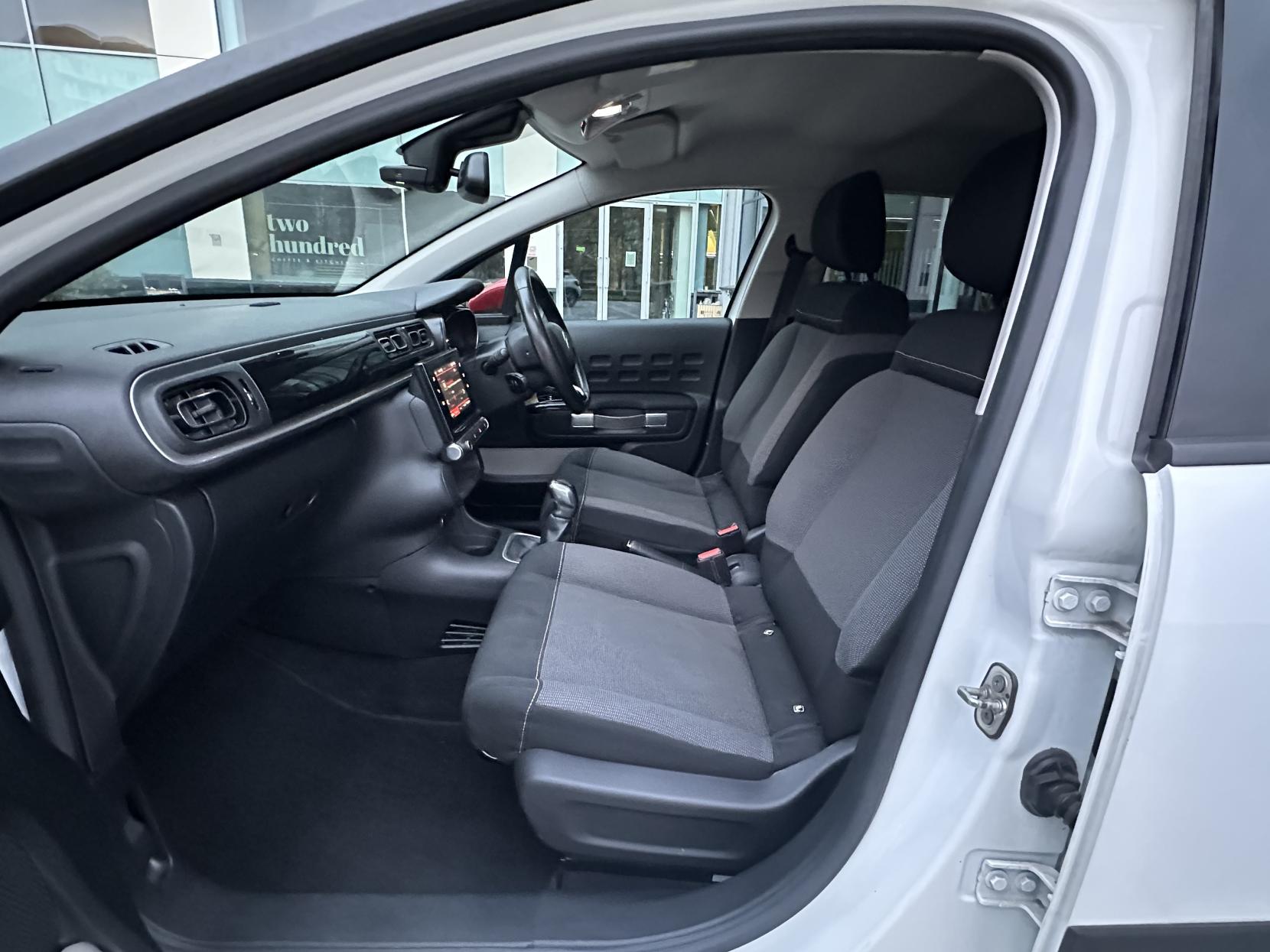 Citroen C3 1.2 PureTech Flair Hatchback 5dr Petrol Manual Euro 6 (82 ps)