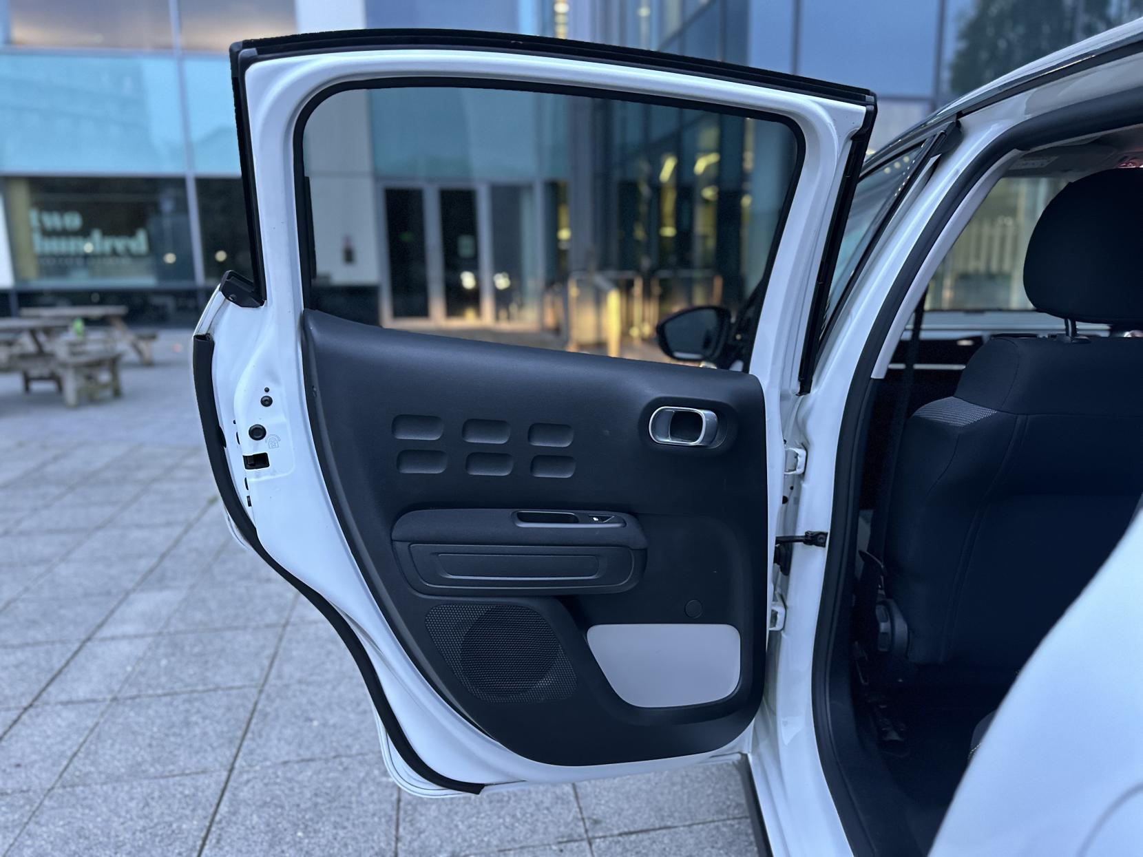 Citroen C3 1.2 PureTech Flair Hatchback 5dr Petrol Manual Euro 6 (82 ps)