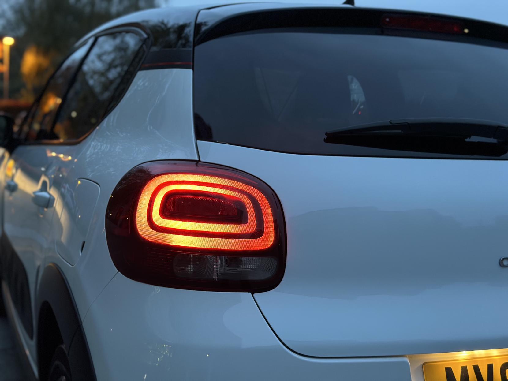 Citroen C3 1.2 PureTech Flair Hatchback 5dr Petrol Manual Euro 6 (82 ps)