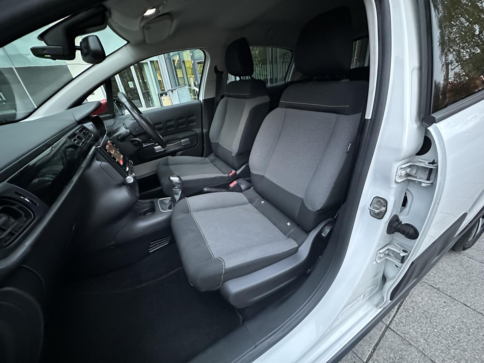 Citroen C3 1.2 PureTech Flair Hatchback 5dr Petrol Manual Euro 6 (82 ps)