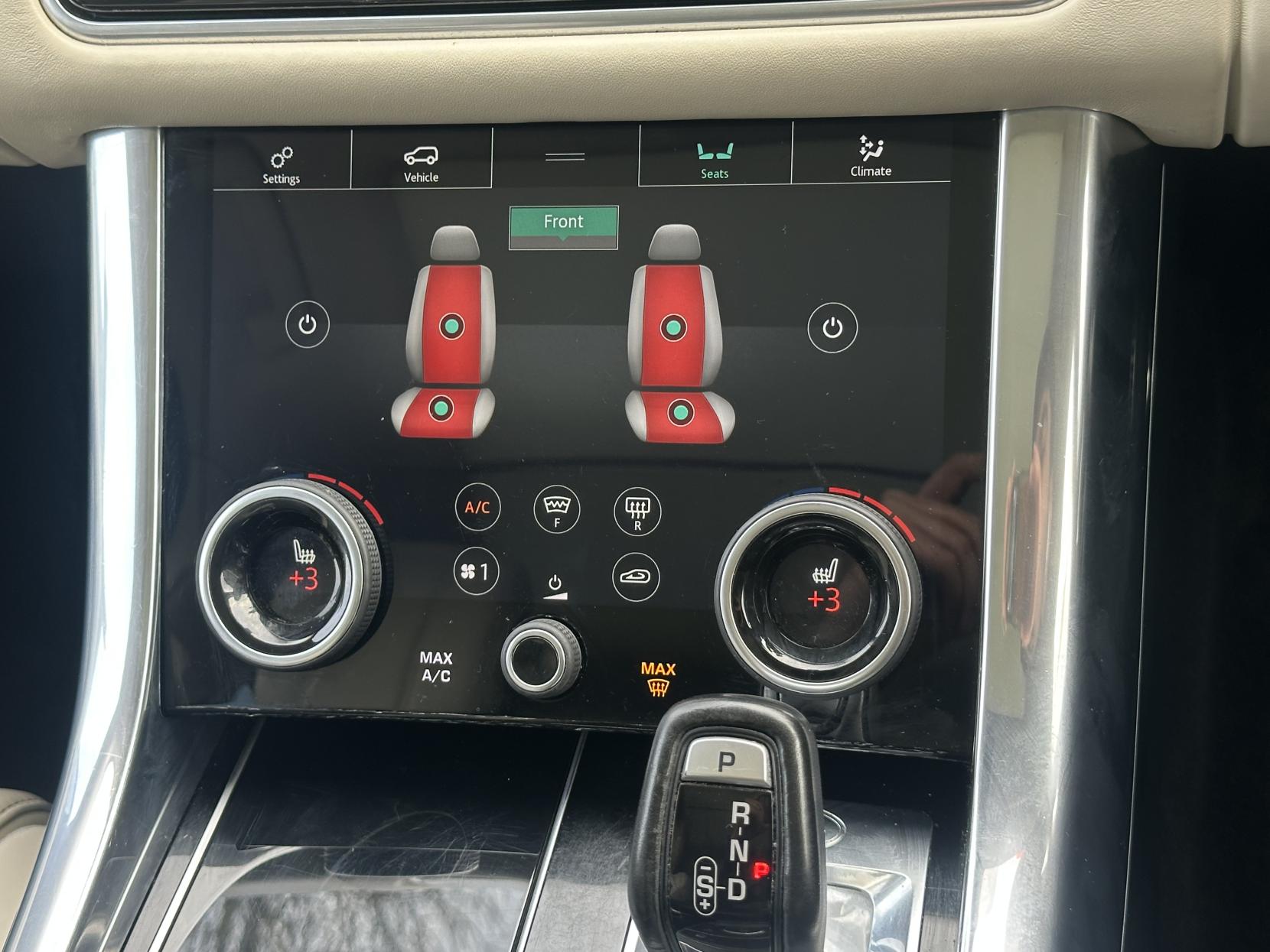 Land Rover Range Rover Sport 3.0 SD V6 Autobiography Dynamic SUV 5dr Diesel Auto 4WD Euro 6 (s/s) (306 ps)