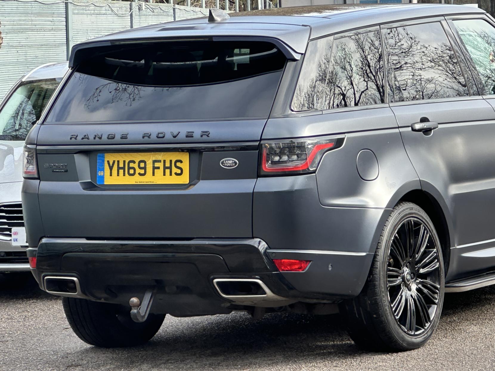 Land Rover Range Rover Sport 3.0 SD V6 Autobiography Dynamic SUV 5dr Diesel Auto 4WD Euro 6 (s/s) (306 ps)