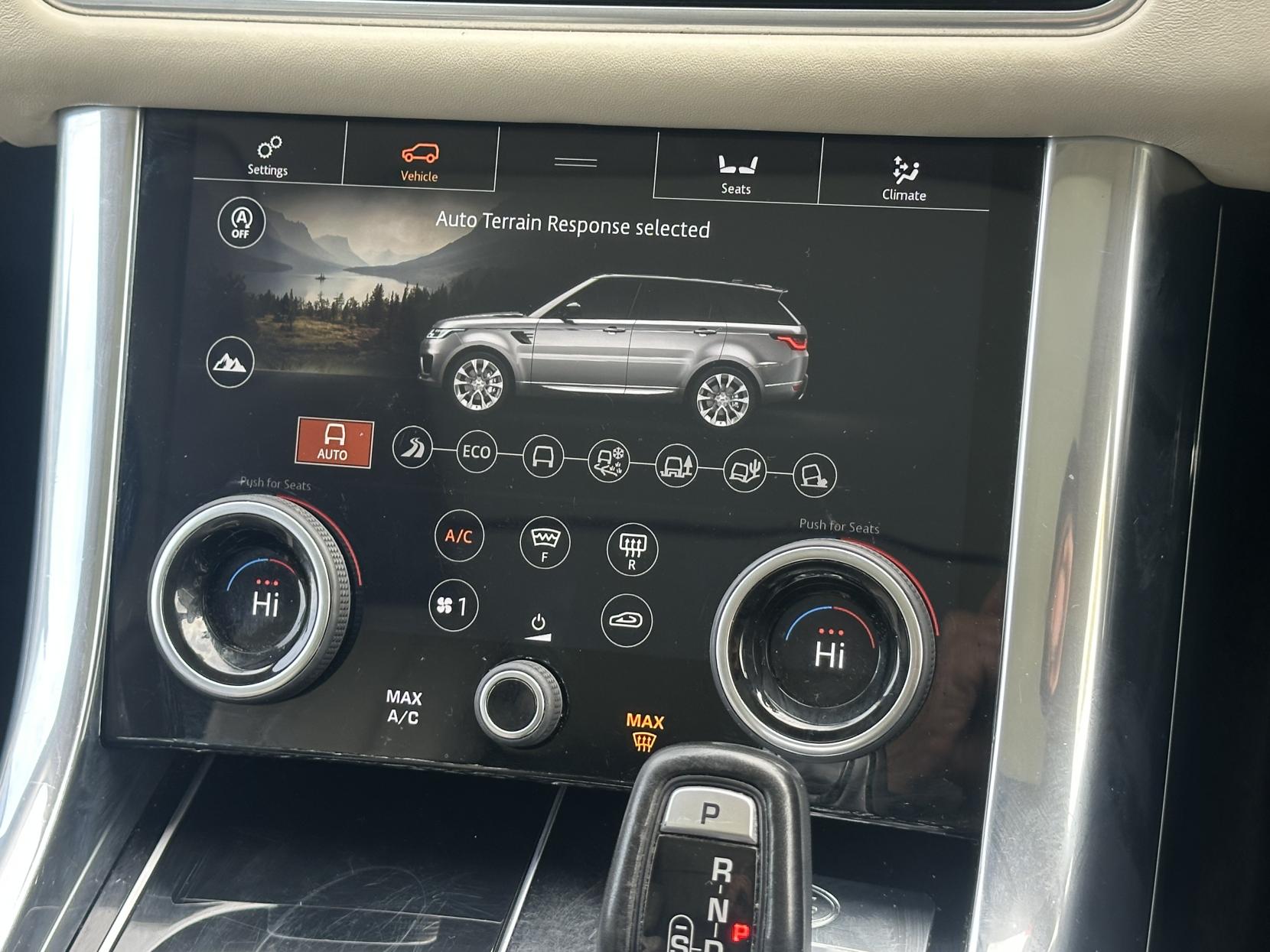 Land Rover Range Rover Sport 3.0 SD V6 Autobiography Dynamic SUV 5dr Diesel Auto 4WD Euro 6 (s/s) (306 ps)