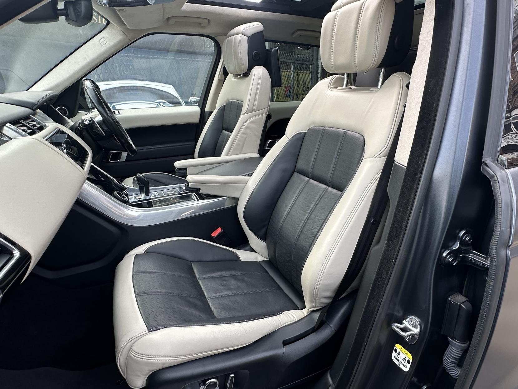 Land Rover Range Rover Sport 3.0 SD V6 Autobiography Dynamic SUV 5dr Diesel Auto 4WD Euro 6 (s/s) (306 ps)