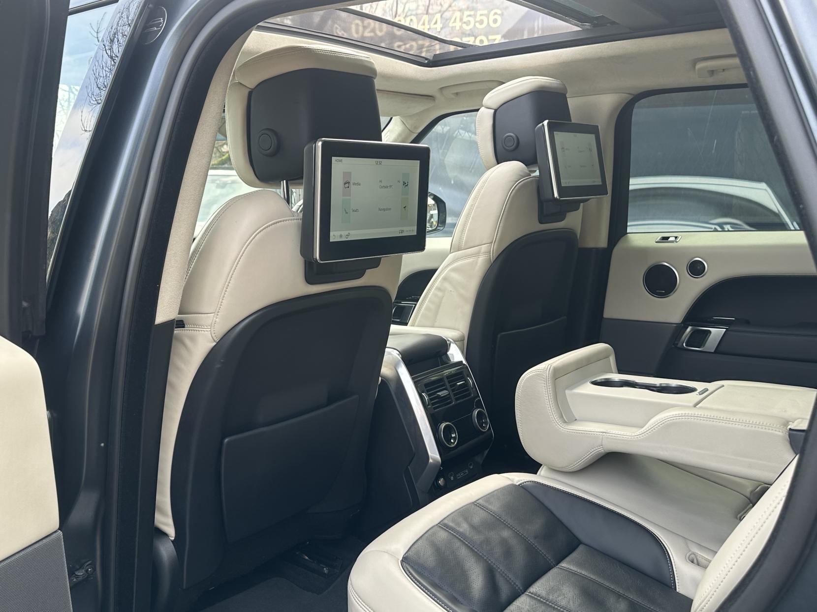 Land Rover Range Rover Sport 3.0 SD V6 Autobiography Dynamic SUV 5dr Diesel Auto 4WD Euro 6 (s/s) (306 ps)