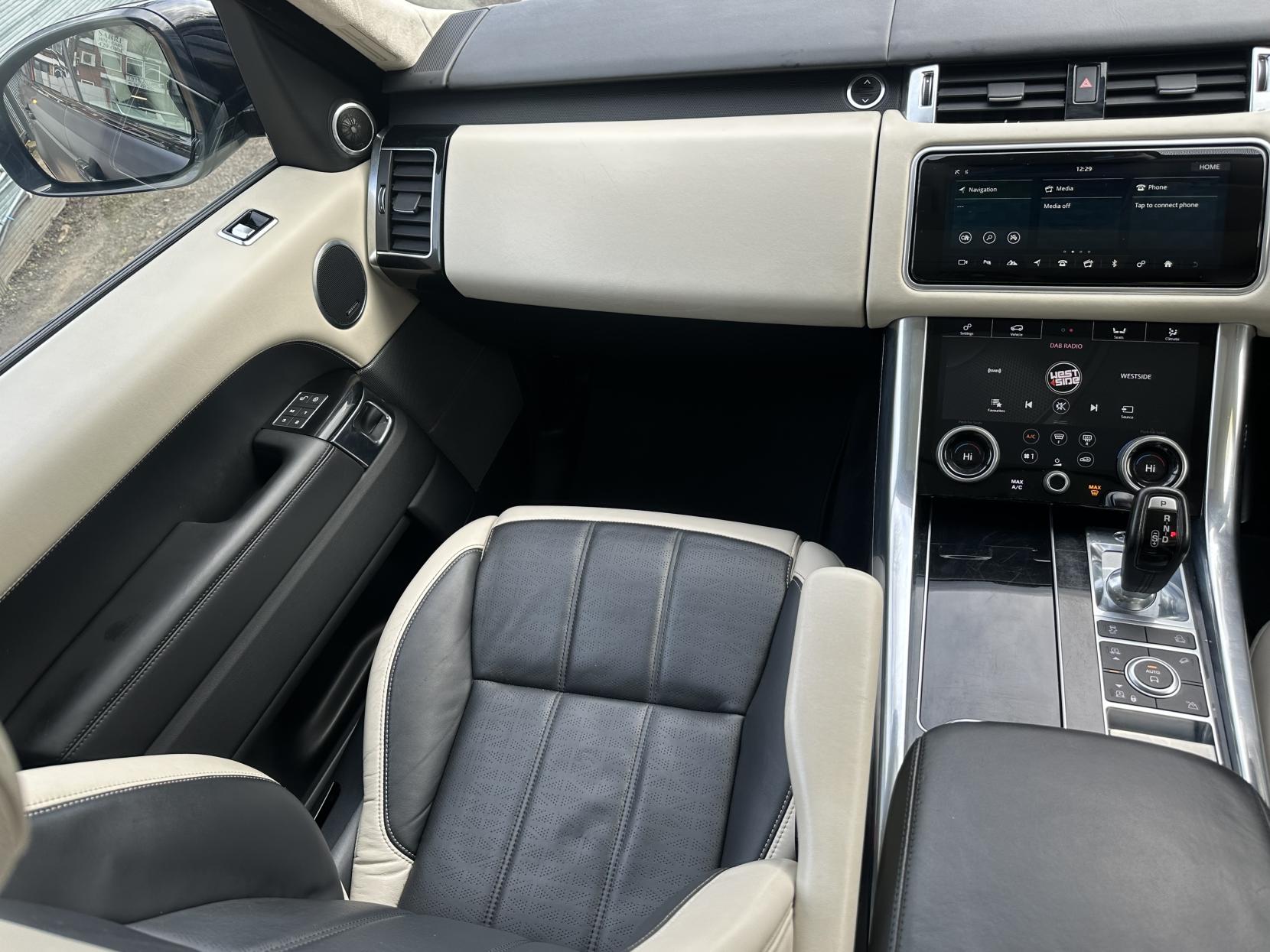 Land Rover Range Rover Sport 3.0 SD V6 Autobiography Dynamic SUV 5dr Diesel Auto 4WD Euro 6 (s/s) (306 ps)