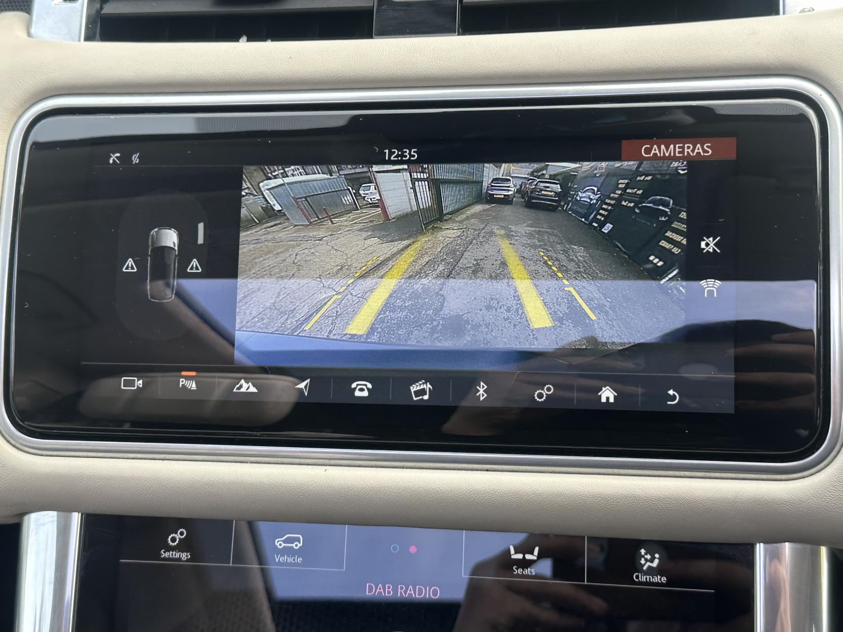 Land Rover Range Rover Sport 3.0 SD V6 Autobiography Dynamic SUV 5dr Diesel Auto 4WD Euro 6 (s/s) (306 ps)