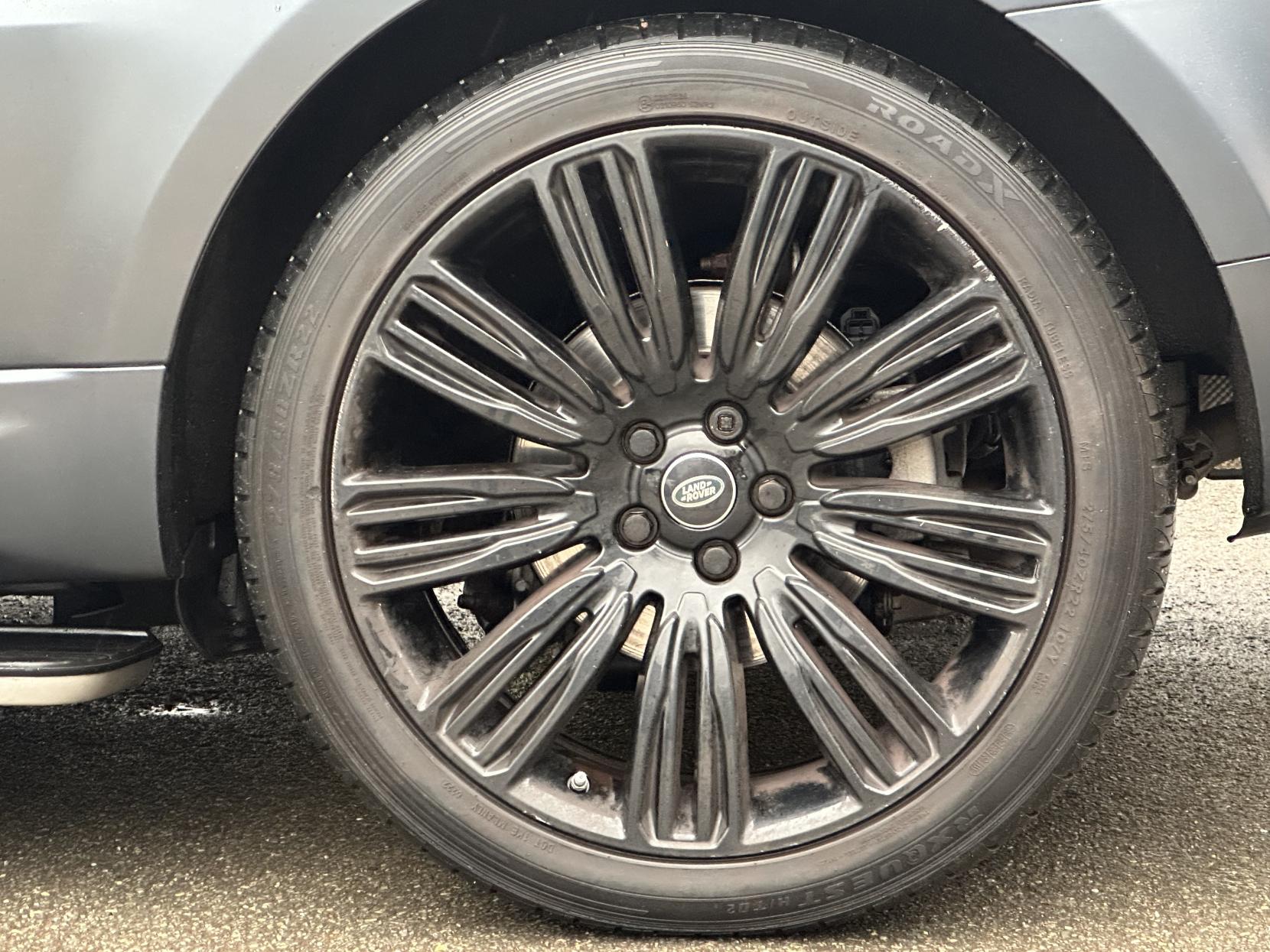 Land Rover Range Rover Sport 3.0 SD V6 Autobiography Dynamic SUV 5dr Diesel Auto 4WD Euro 6 (s/s) (306 ps)