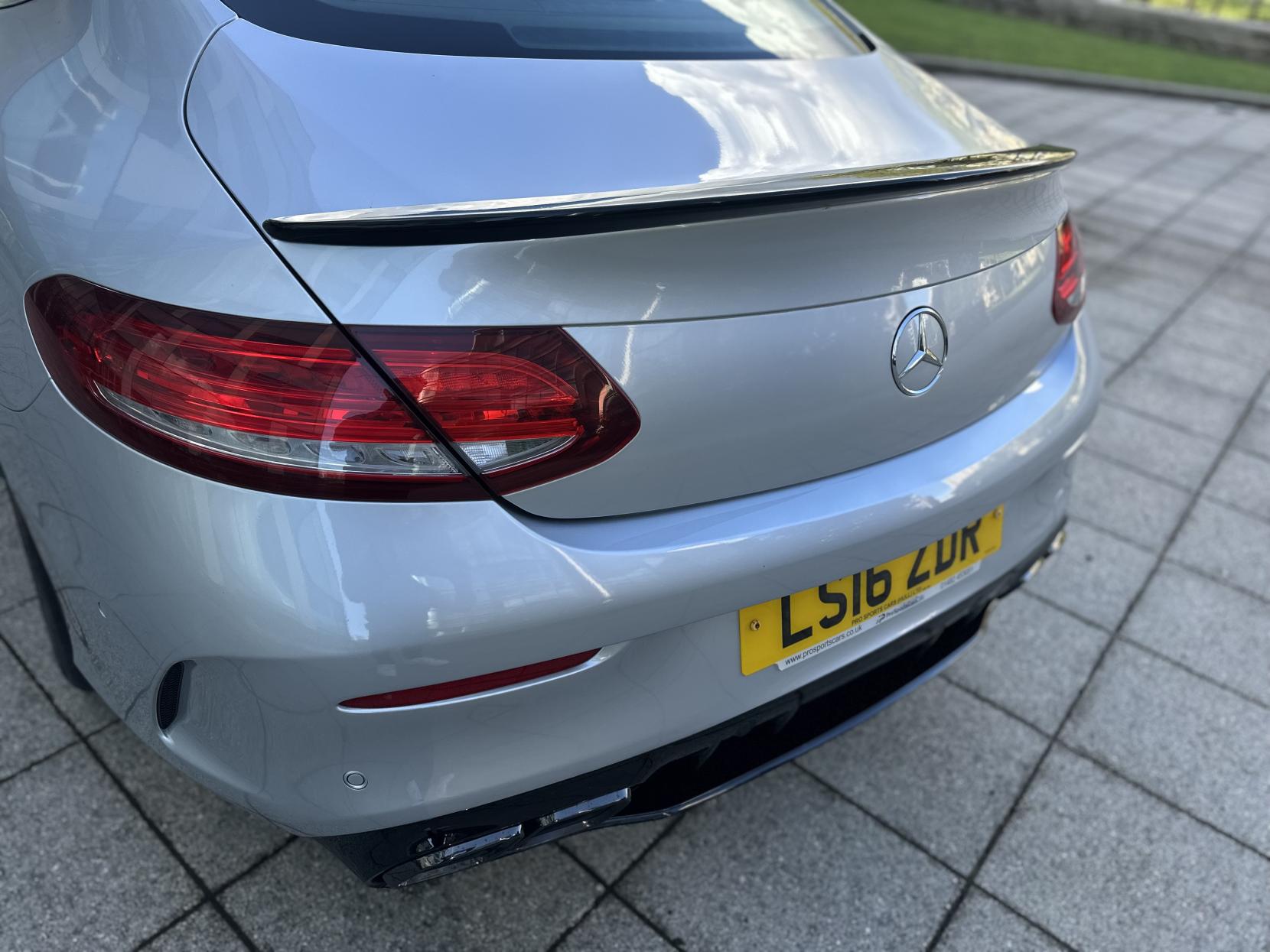Mercedes-Benz C Class 2.1 C220d AMG Line Coupe 2dr Diesel G-Tronic+ Euro 6 (s/s) (170 ps)