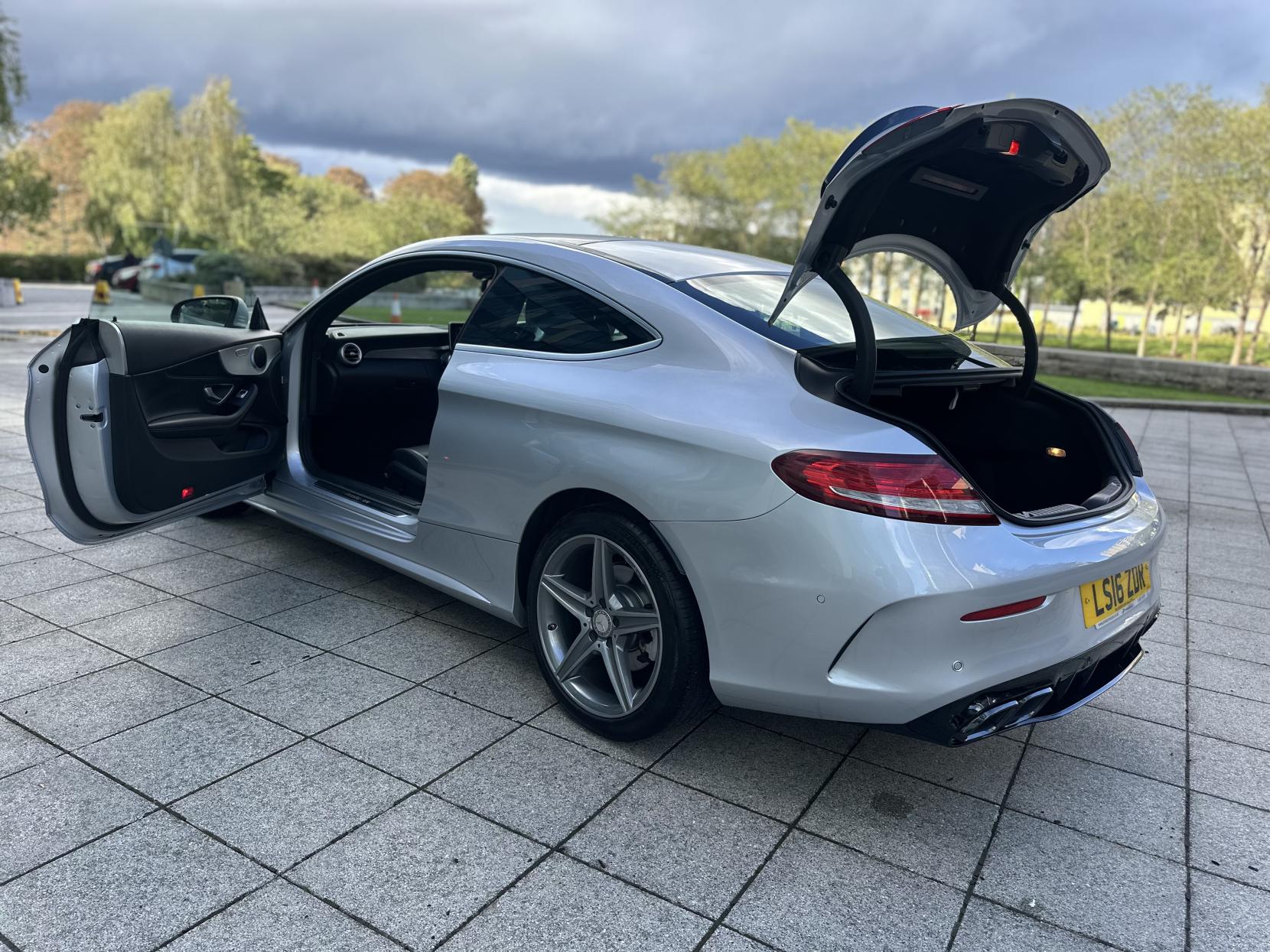 Mercedes-Benz C Class 2.1 C220d AMG Line Coupe 2dr Diesel G-Tronic+ Euro 6 (s/s) (170 ps)