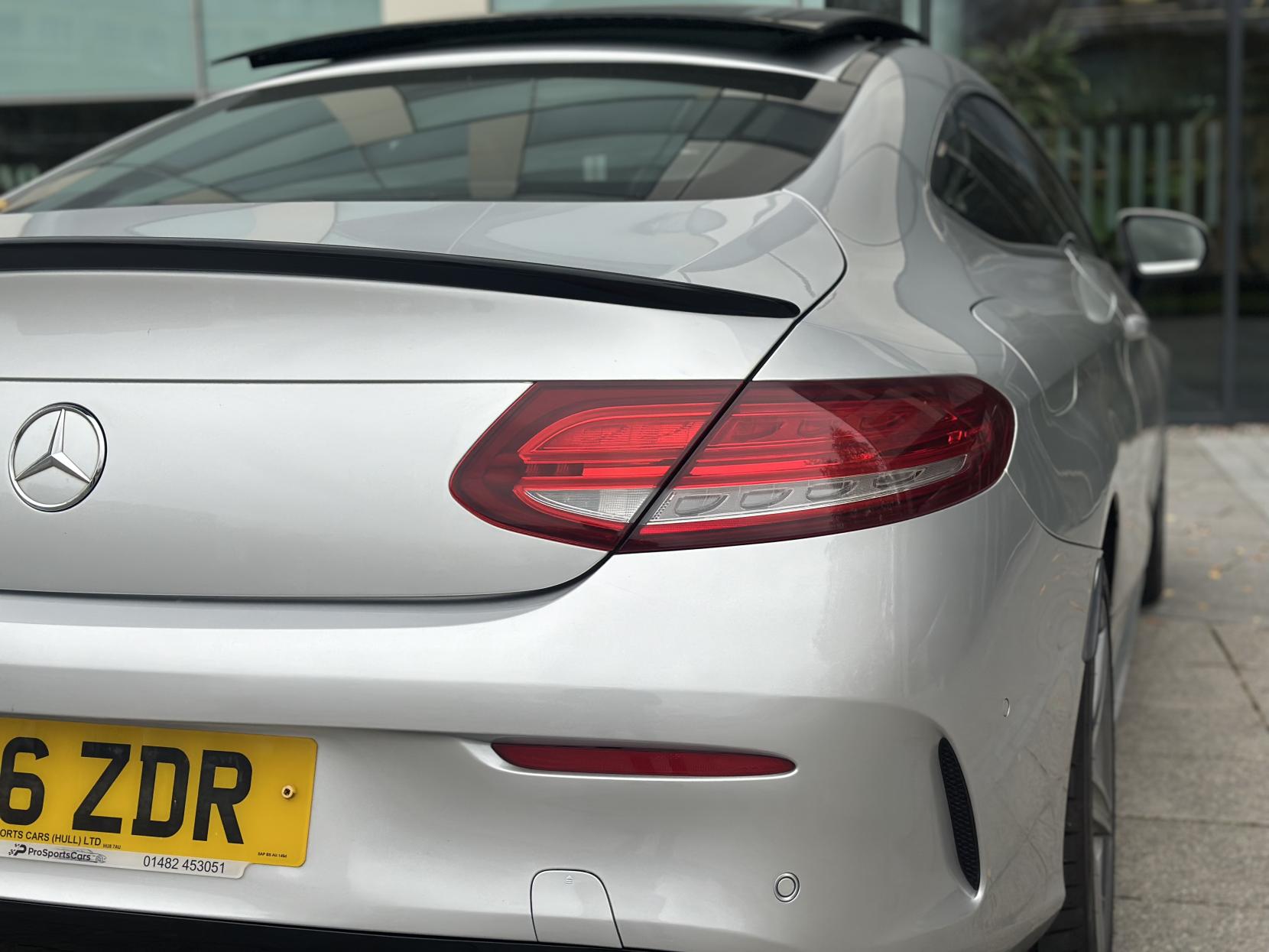 Mercedes-Benz C Class 2.1 C220d AMG Line Coupe 2dr Diesel G-Tronic+ Euro 6 (s/s) (170 ps)