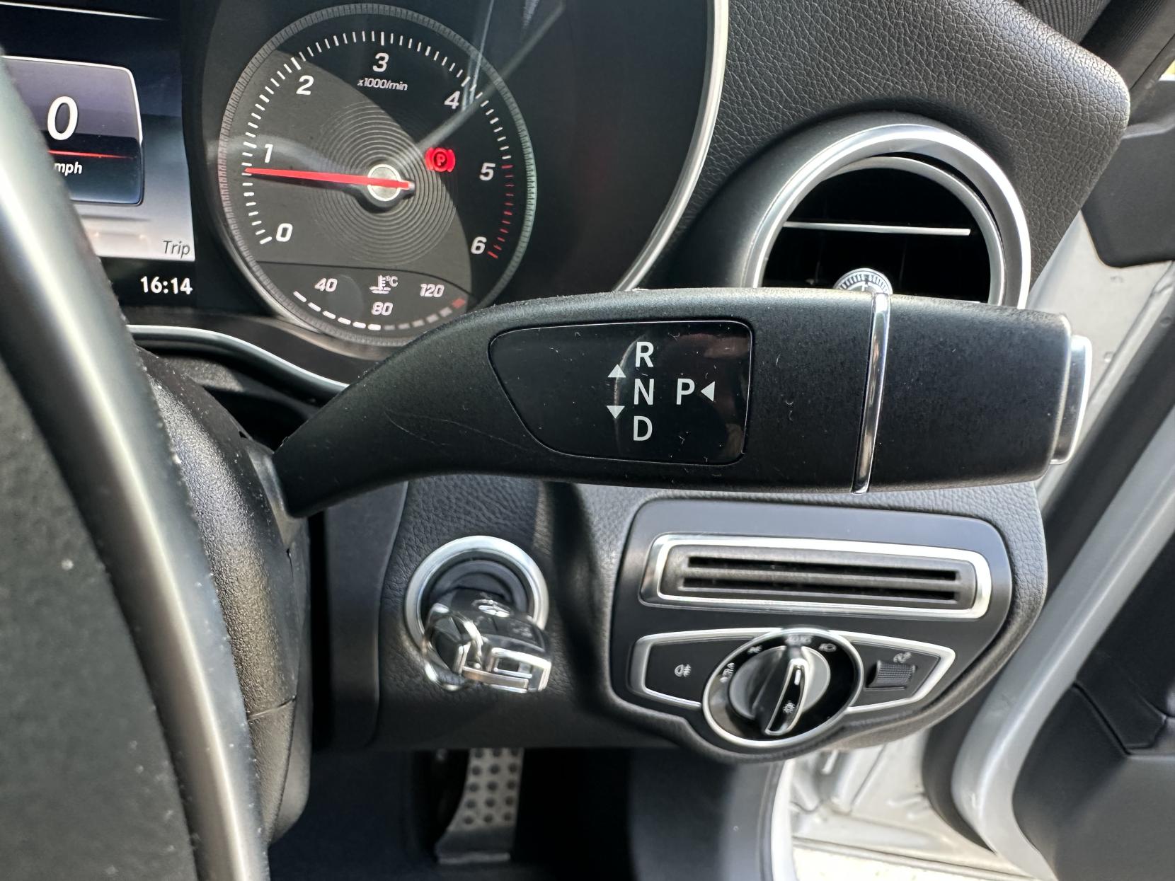 Mercedes-Benz C Class 2.1 C220d AMG Line Coupe 2dr Diesel G-Tronic+ Euro 6 (s/s) (170 ps)
