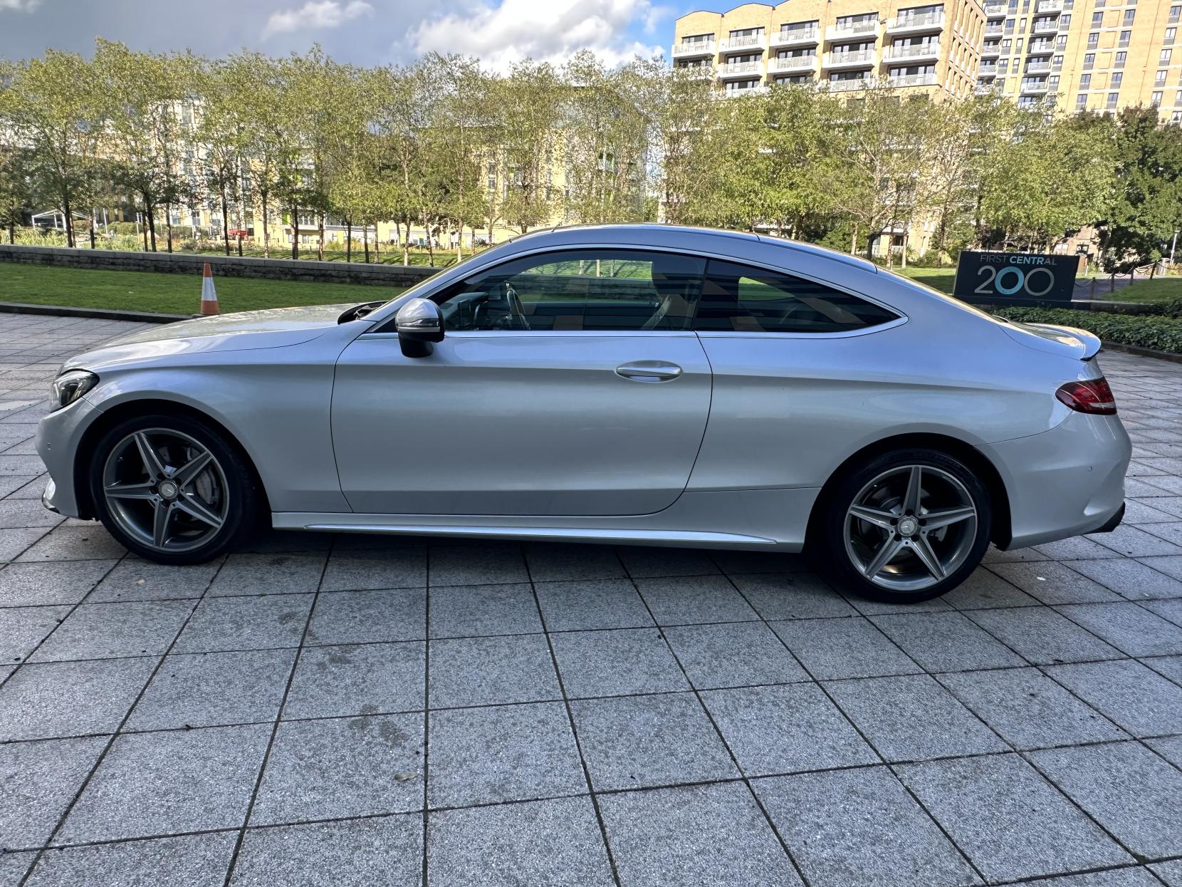 Mercedes-Benz C Class 2.1 C220d AMG Line Coupe 2dr Diesel G-Tronic+ Euro 6 (s/s) (170 ps)