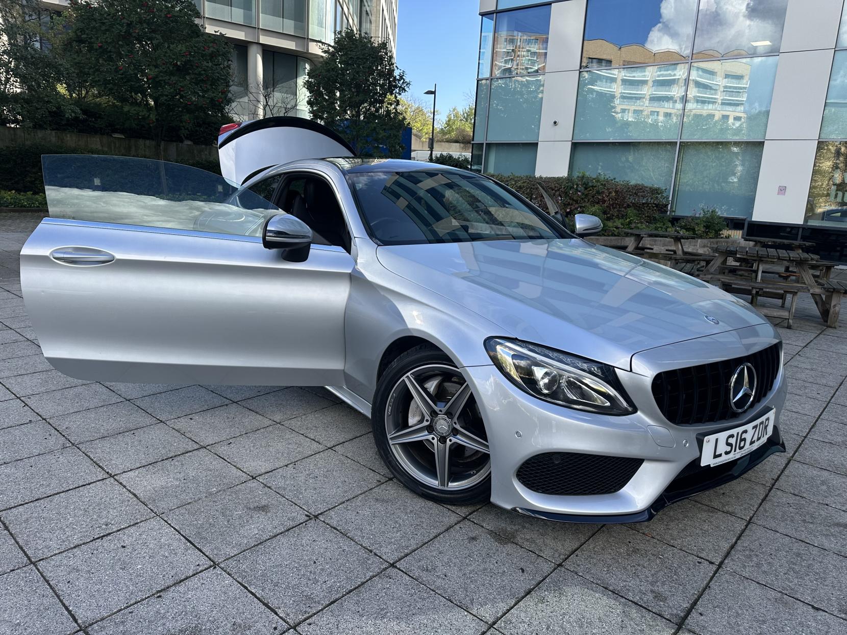 Mercedes-Benz C Class 2.1 C220d AMG Line Coupe 2dr Diesel G-Tronic+ Euro 6 (s/s) (170 ps)