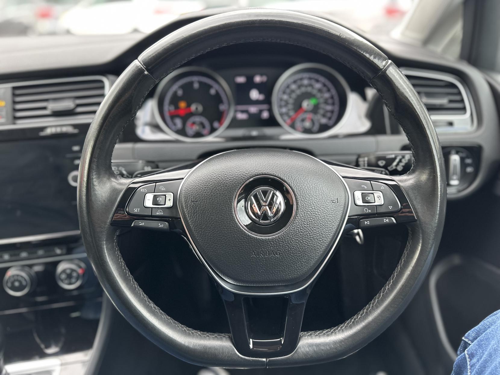 Volkswagen Golf 2.0 TDI BlueMotion Tech GT Hatchback 5dr Diesel DSG Euro 6 (s/s) (150 ps)