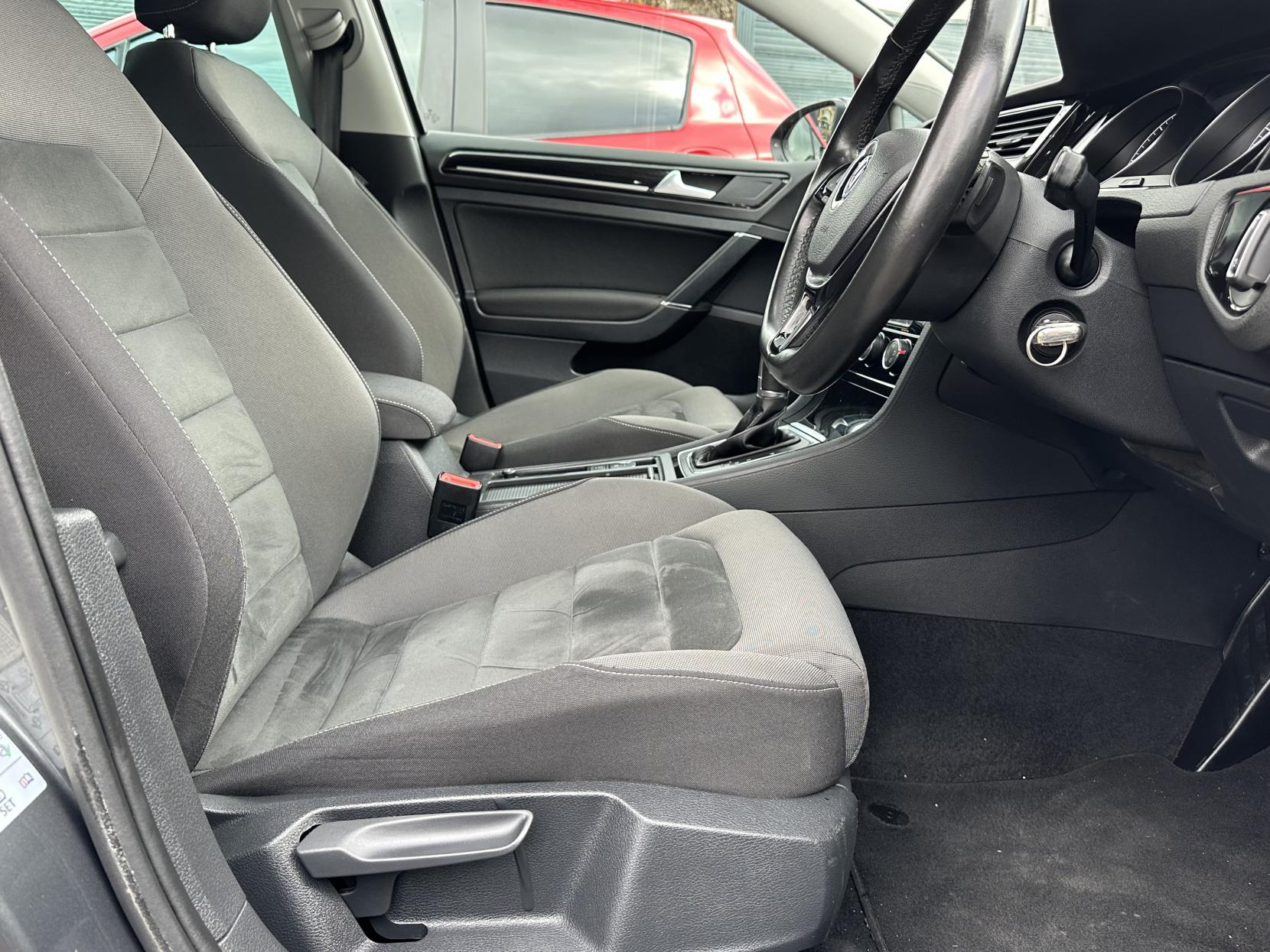 Volkswagen Golf 2.0 TDI BlueMotion Tech GT Hatchback 5dr Diesel DSG Euro 6 (s/s) (150 ps)