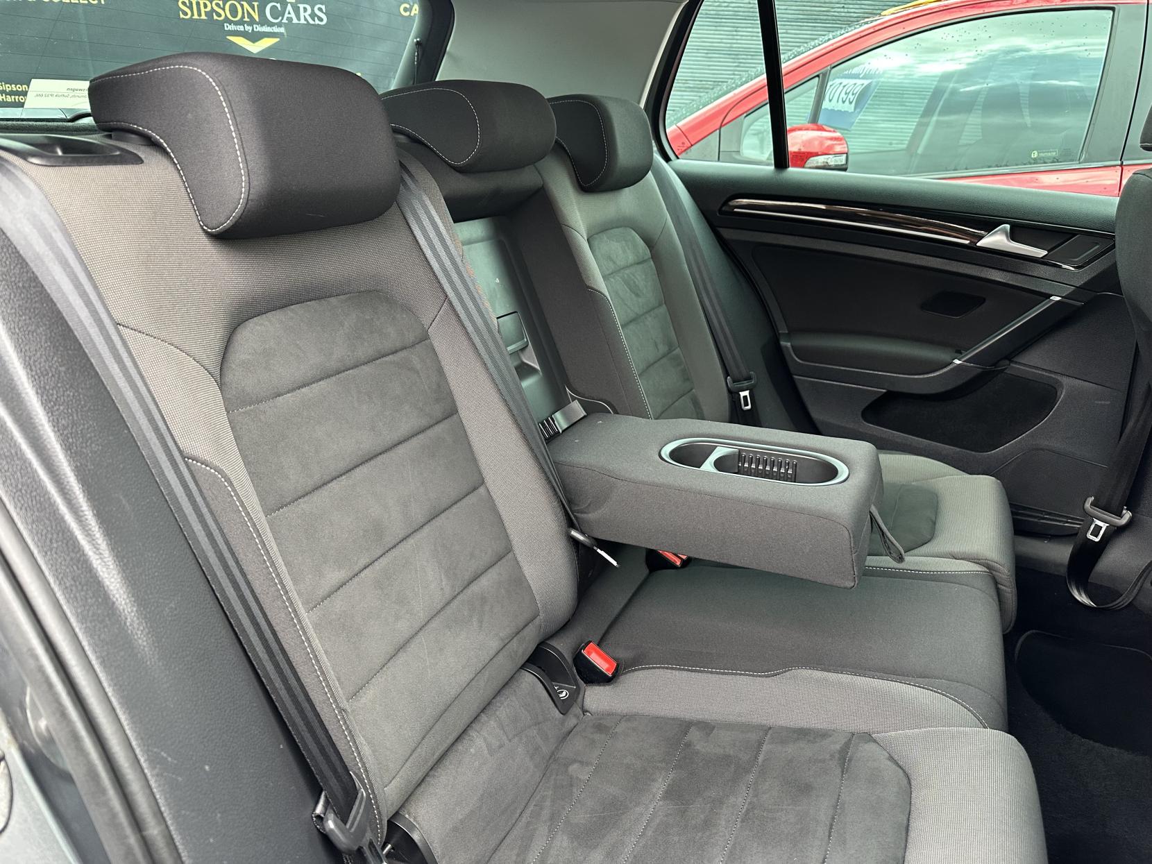 Volkswagen Golf 2.0 TDI BlueMotion Tech GT Hatchback 5dr Diesel DSG Euro 6 (s/s) (150 ps)