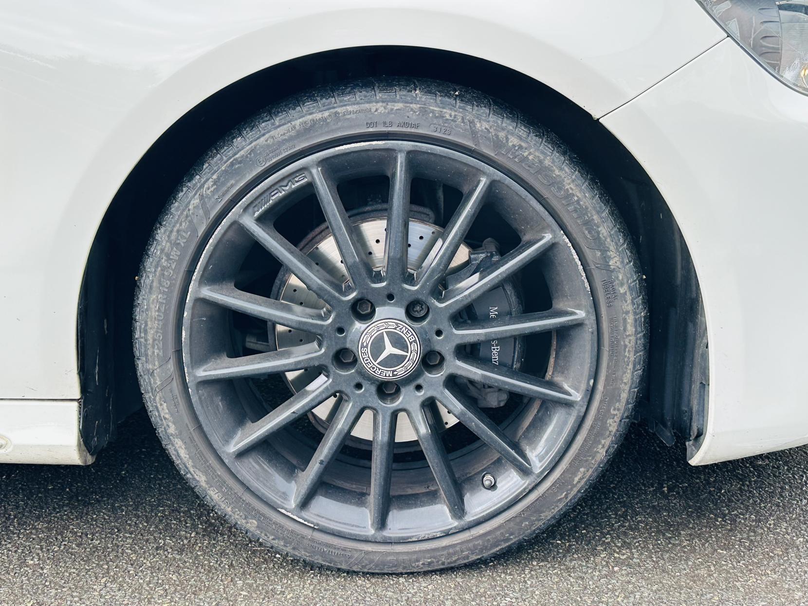 Mercedes-Benz A Class 2.1 A200d AMG Line Hatchback 5dr Diesel 7G-DCT Euro 6 (s/s) (136 ps)