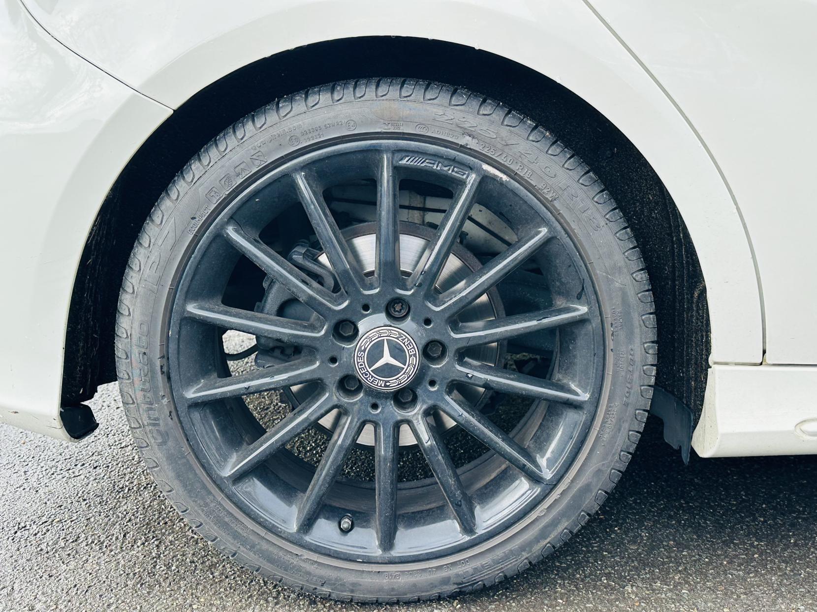 Mercedes-Benz A Class 2.1 A200d AMG Line Hatchback 5dr Diesel 7G-DCT Euro 6 (s/s) (136 ps)