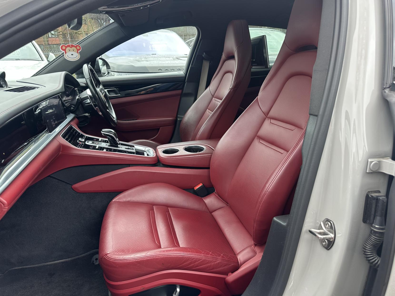 Porsche Panamera 2.9 V6 E-Hybrid 14kWh 4 Saloon 5dr Petrol Plug-in Hybrid PDK 4WD Euro 6 (s/s) (462 ps)