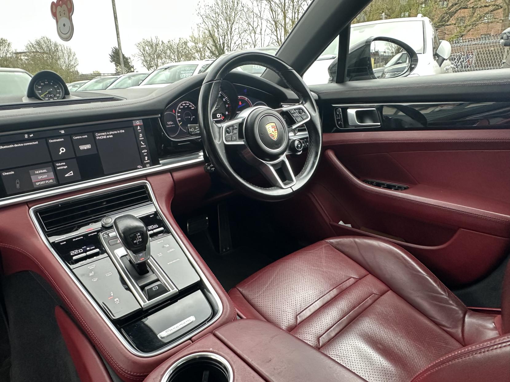 Porsche Panamera 2.9 V6 E-Hybrid 14kWh 4 Saloon 5dr Petrol Plug-in Hybrid PDK 4WD Euro 6 (s/s) (462 ps)