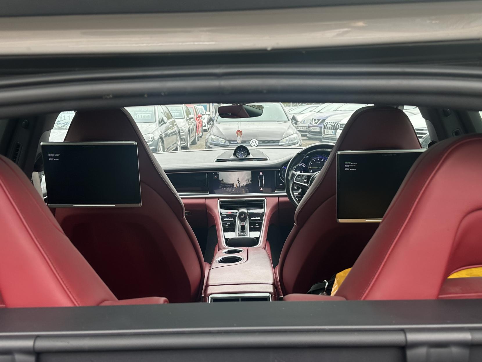 Porsche Panamera 2.9 V6 E-Hybrid 14kWh 4 Saloon 5dr Petrol Plug-in Hybrid PDK 4WD Euro 6 (s/s) (462 ps)