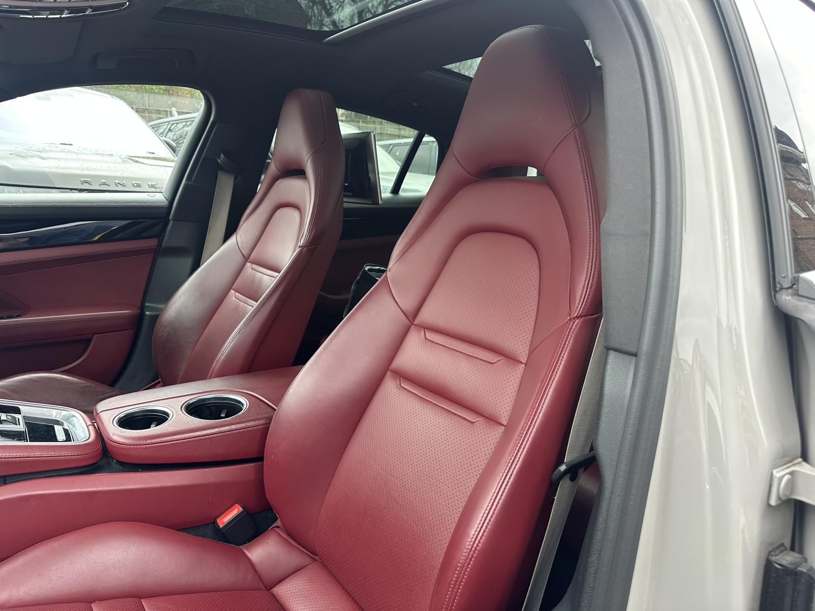 Porsche Panamera 2.9 V6 E-Hybrid 14kWh 4 Saloon 5dr Petrol Plug-in Hybrid PDK 4WD Euro 6 (s/s) (462 ps)