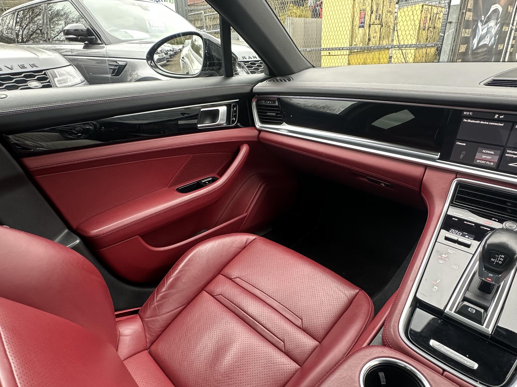 Porsche Panamera 2.9 V6 E-Hybrid 14kWh 4 Saloon 5dr Petrol Plug-in Hybrid PDK 4WD Euro 6 (s/s) (462 ps)